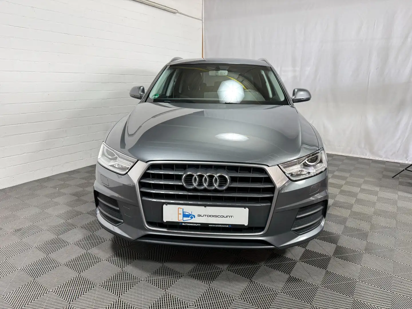 Audi Q3 1.4 TFSI S-tronic Xenon Temp. NAVI SHZ PDC 110 ... Grau - 2