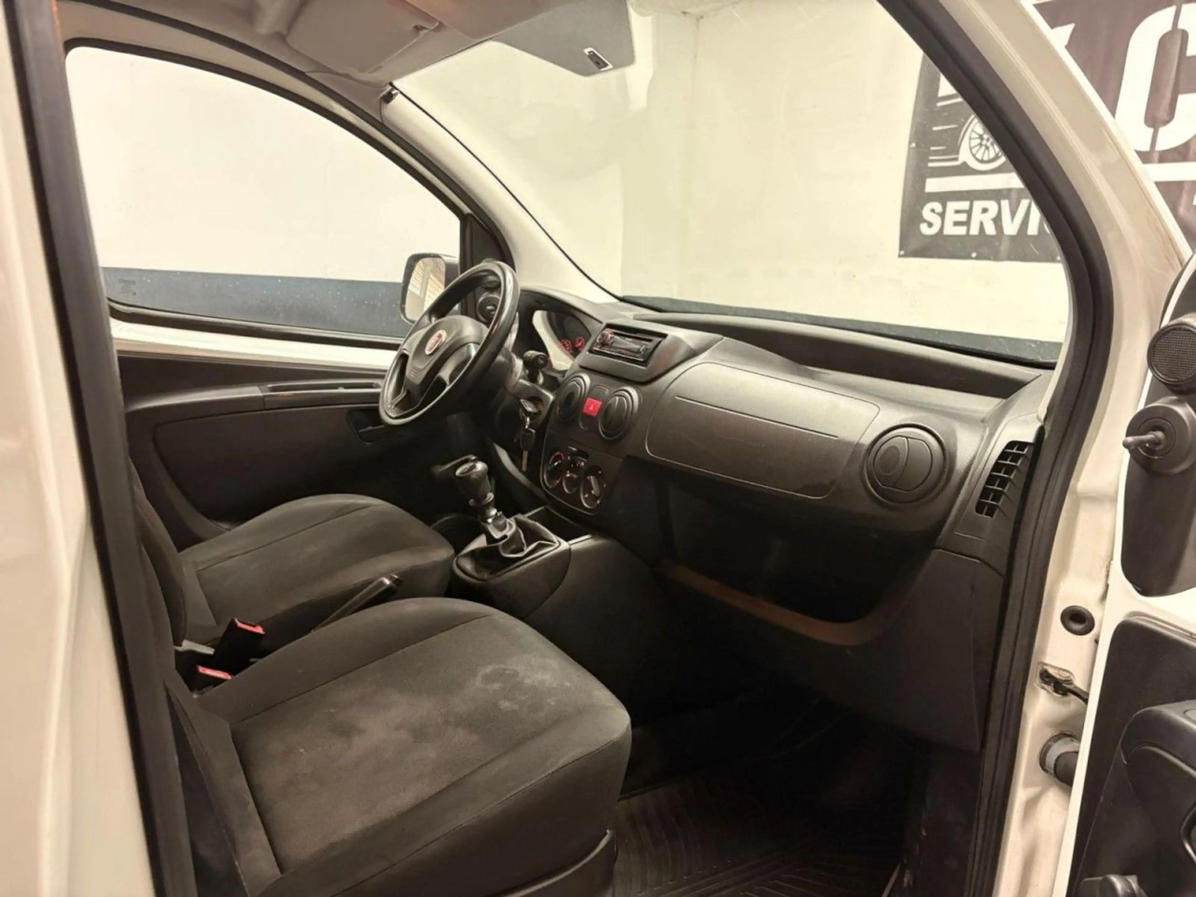 Fiat Fiorino 8-Fach USB — photo 13