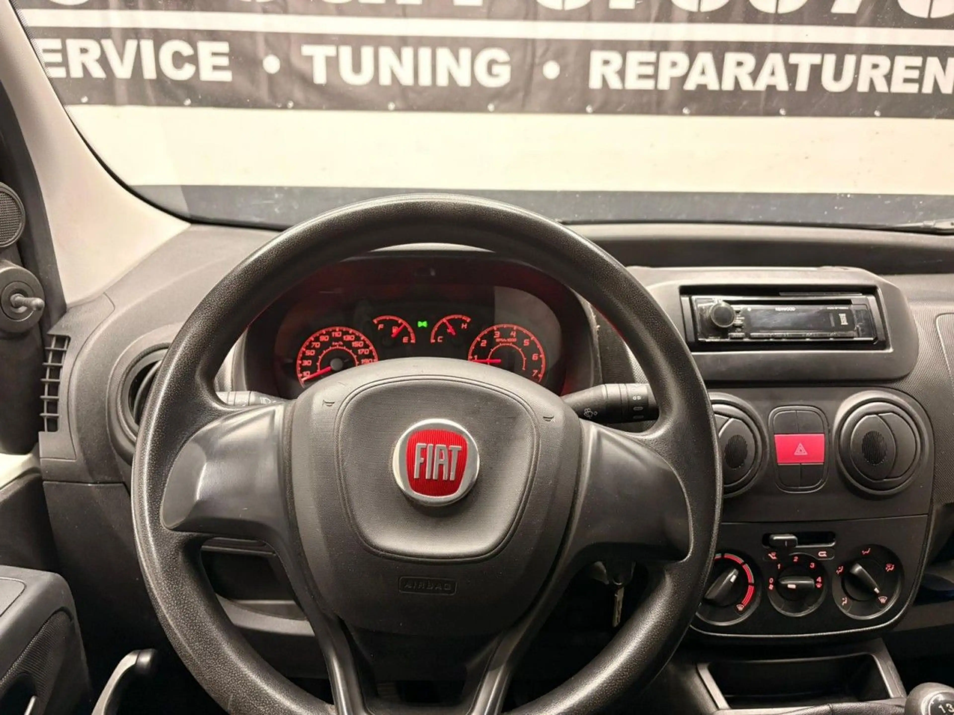 Fiat Fiorino 8-Fach USB — photo 9