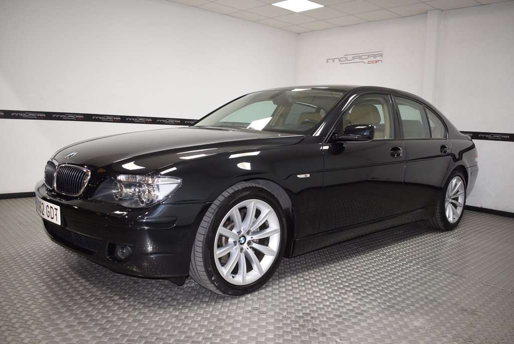 BMW 730