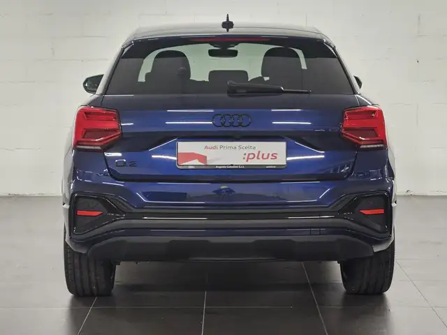 Audi Q2 view 5