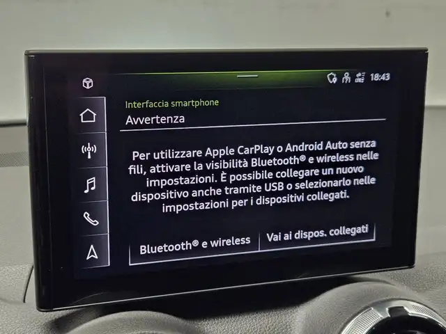 Audi Q2 view 12