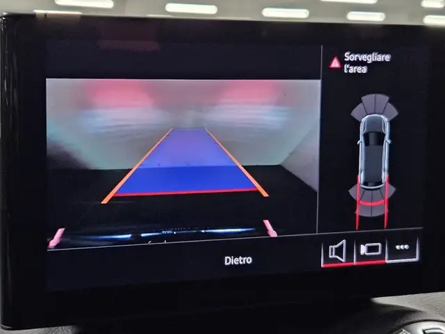 Audi Q2 view 14