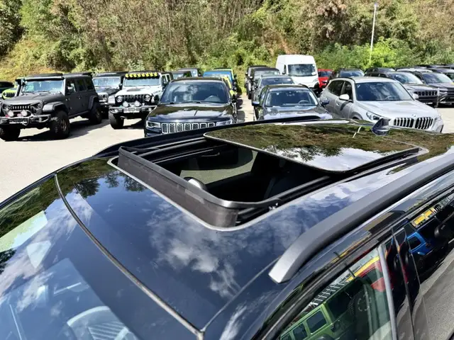 Jeep Compass view 12