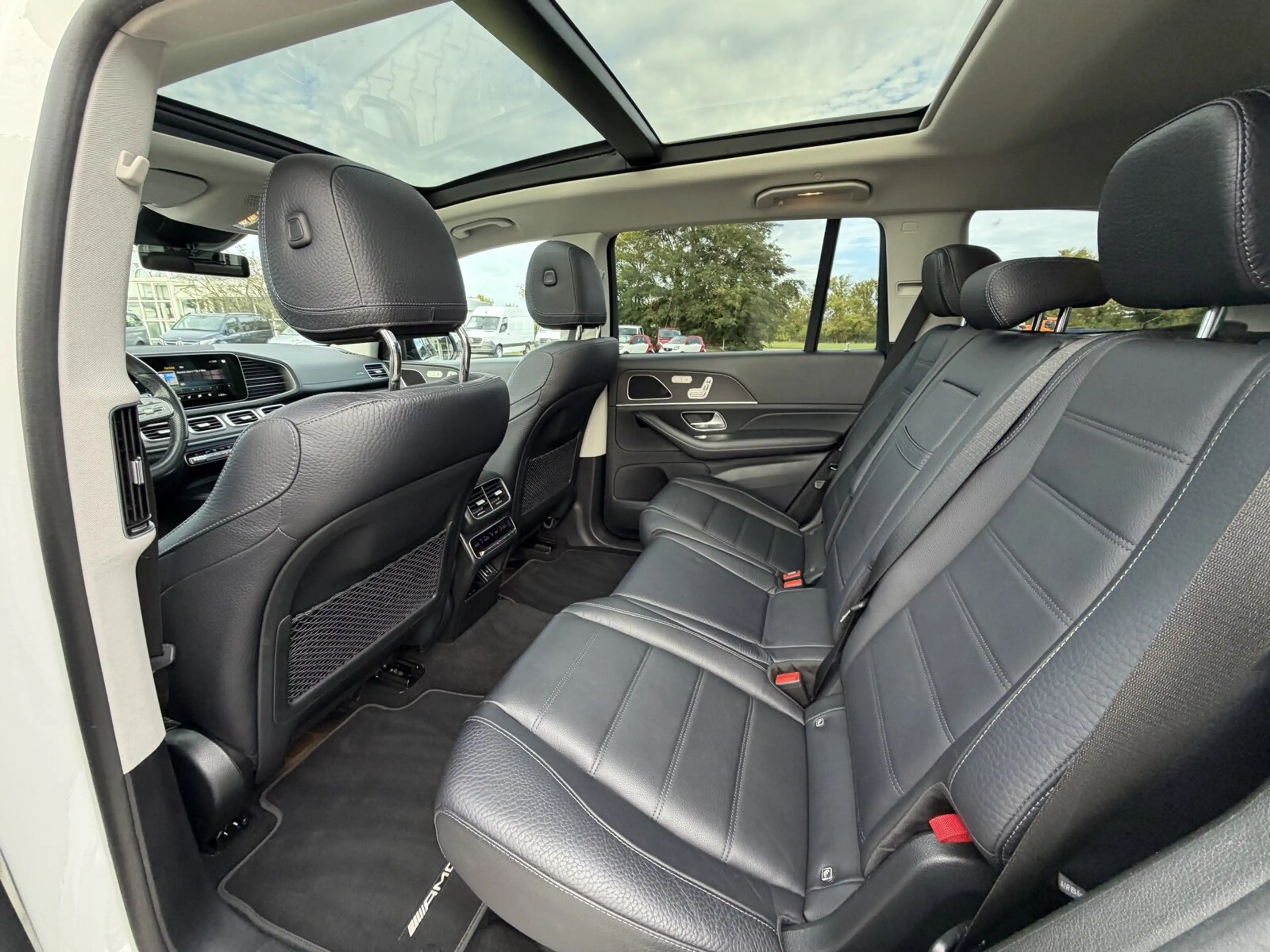 Mercedes-Benz GLS 350 GLS 350 d 4MATIC AMG+NIGHT+PANO+360°+KEYLESS Navi — photo 14