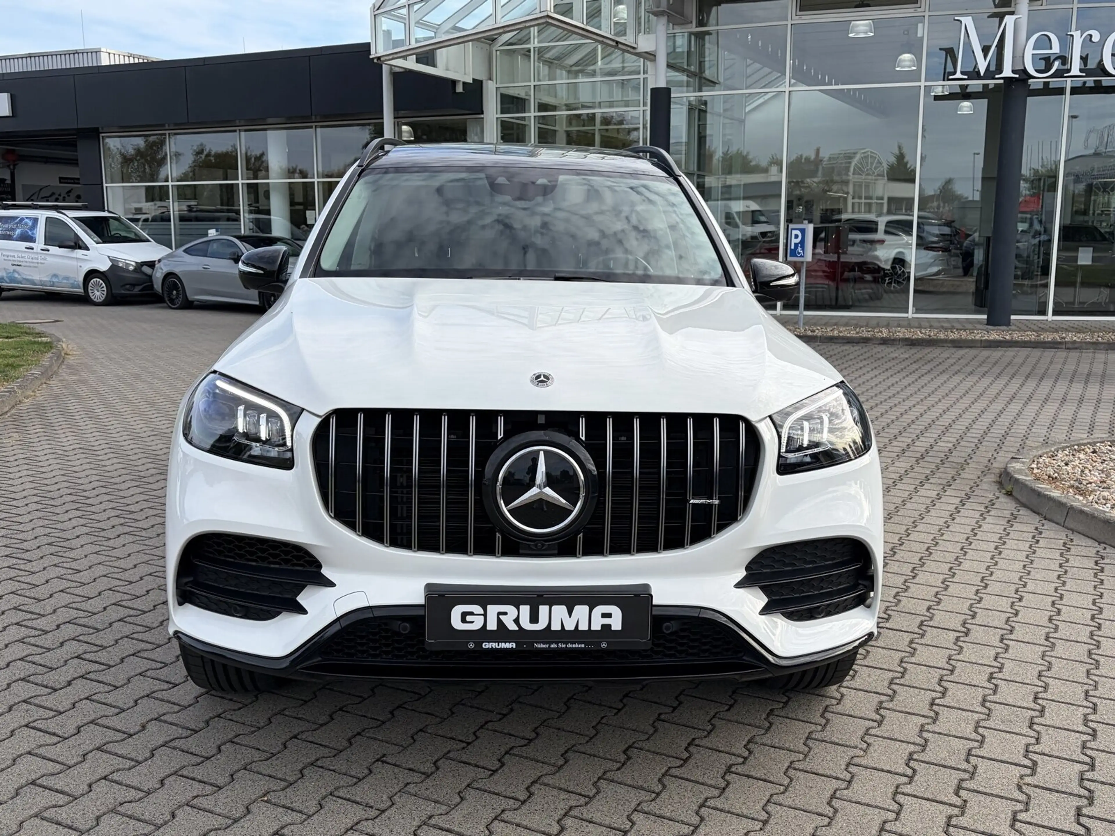 Mercedes-Benz GLS 350 GLS 350 d 4MATIC AMG+NIGHT+PANO+360°+KEYLESS Navi — photo 2