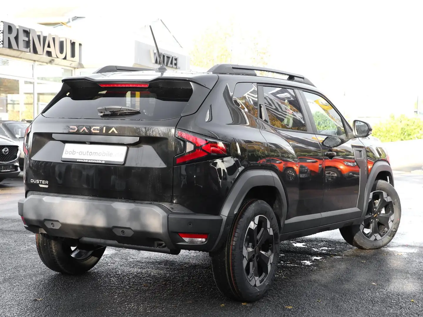 Dacia Duster FL24 Extreme Hybrid 140 8-fach bereift Schwarz - 2