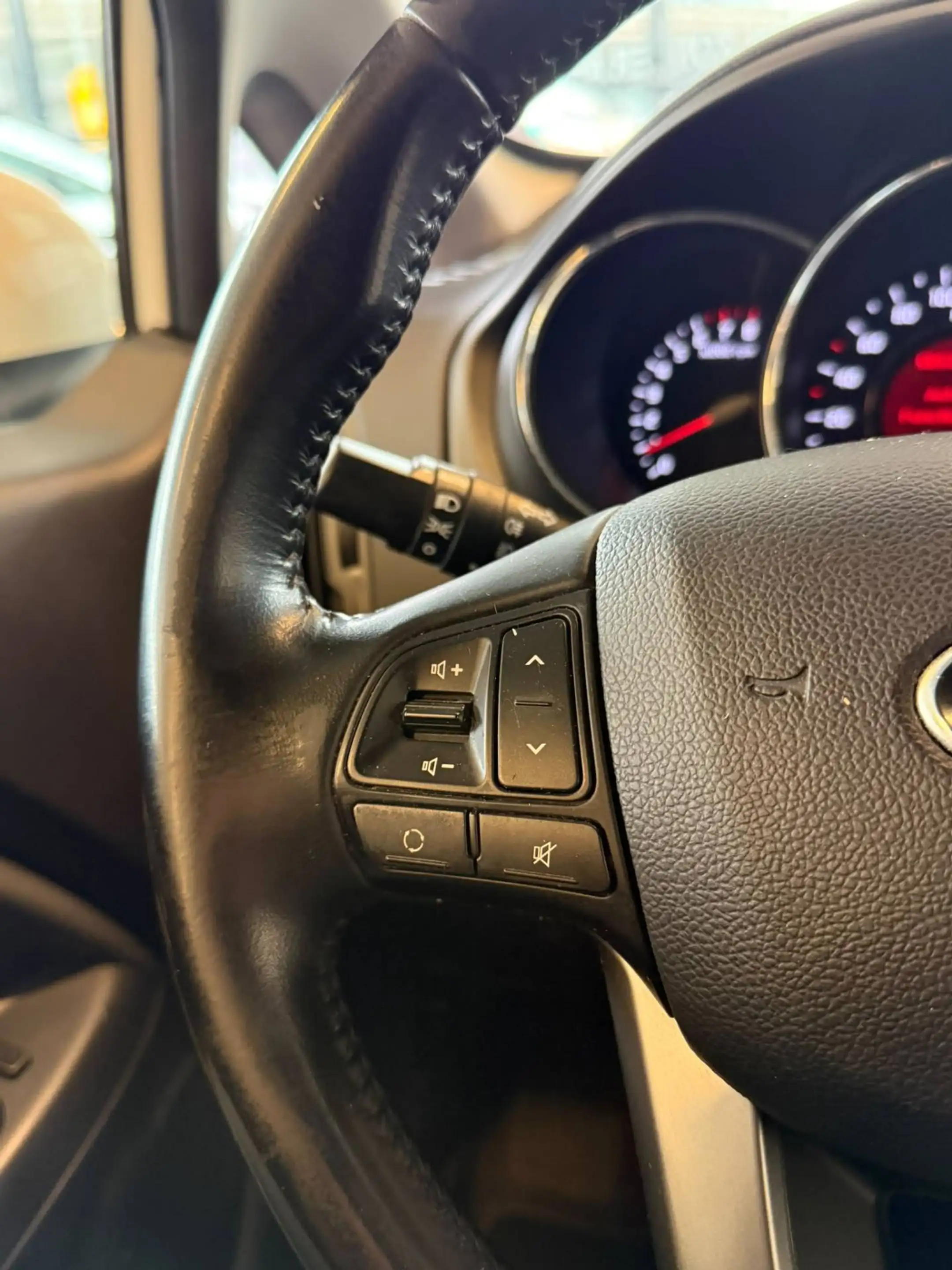 Kia Rio 1.2 CVVT ExecutiveLine | Cruise control | Climate — photo 10
