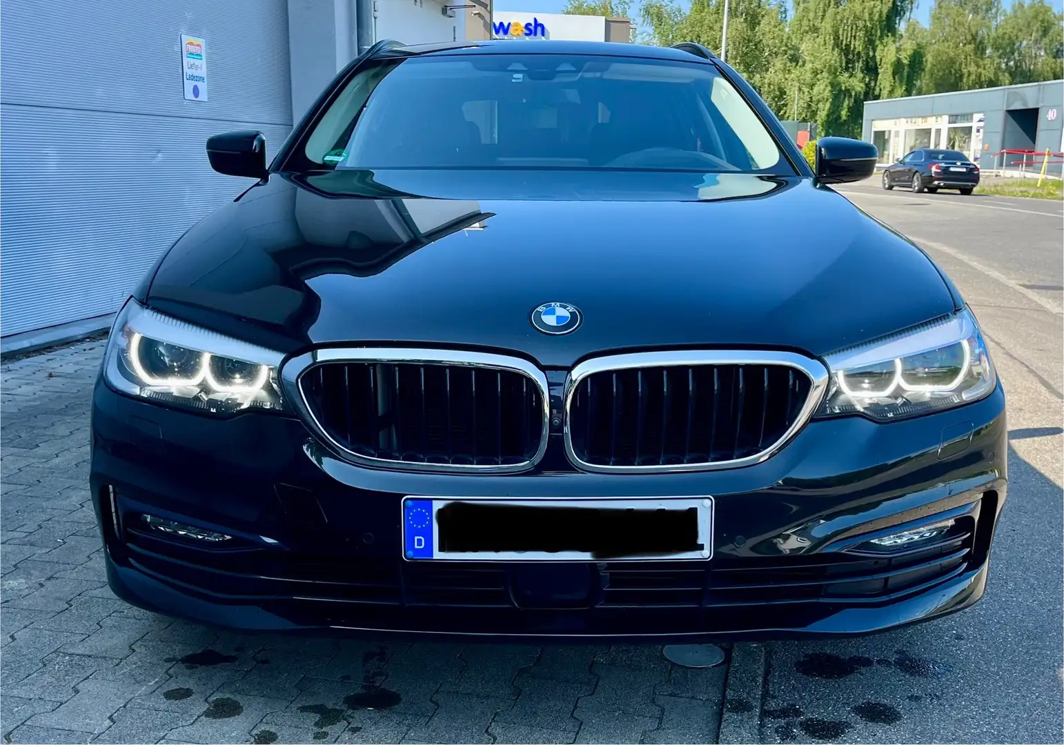 BMW 520 d xDrive Sport Line Negru - 1