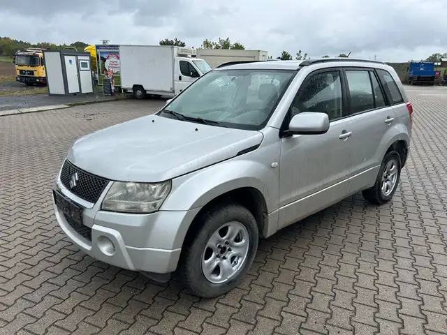 Suzuki Grand Vitara 2.0 Club Automatik, Allrad, Leder
