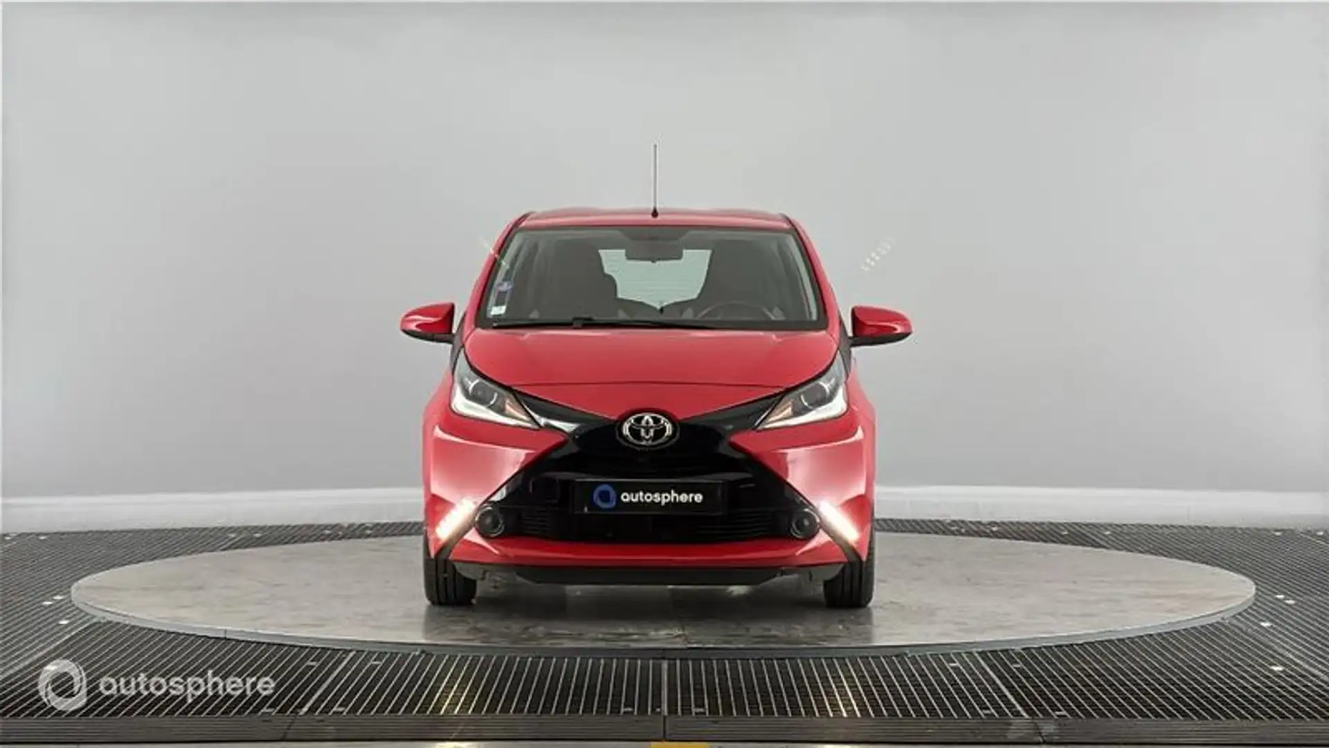 Toyota Aygo 1.0 VVT-i 69ch Stop\u0026Start x-play 5p - 2