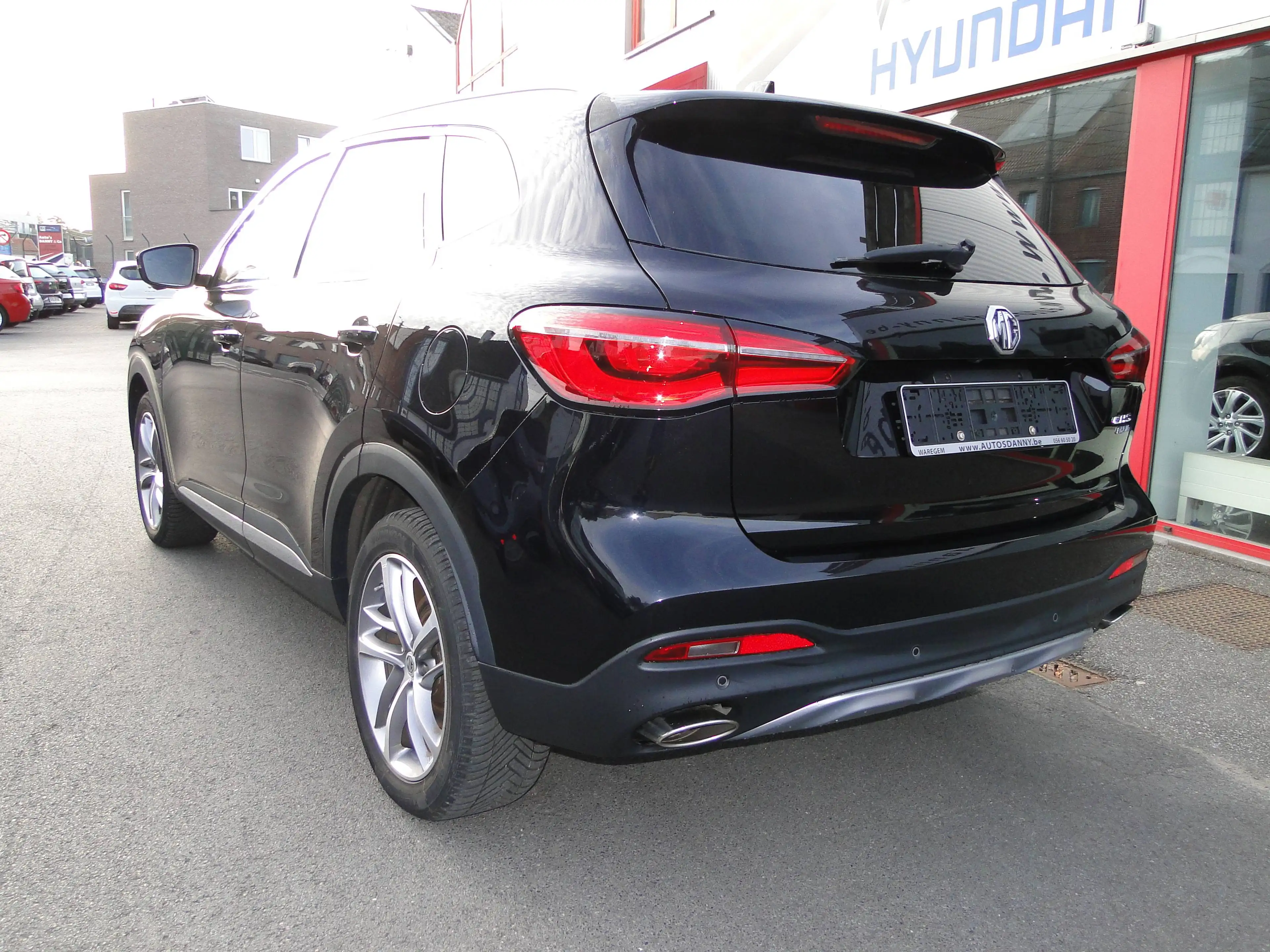 MG EHS EHS PHEV 1.5 Turbo Luxury — photo 6