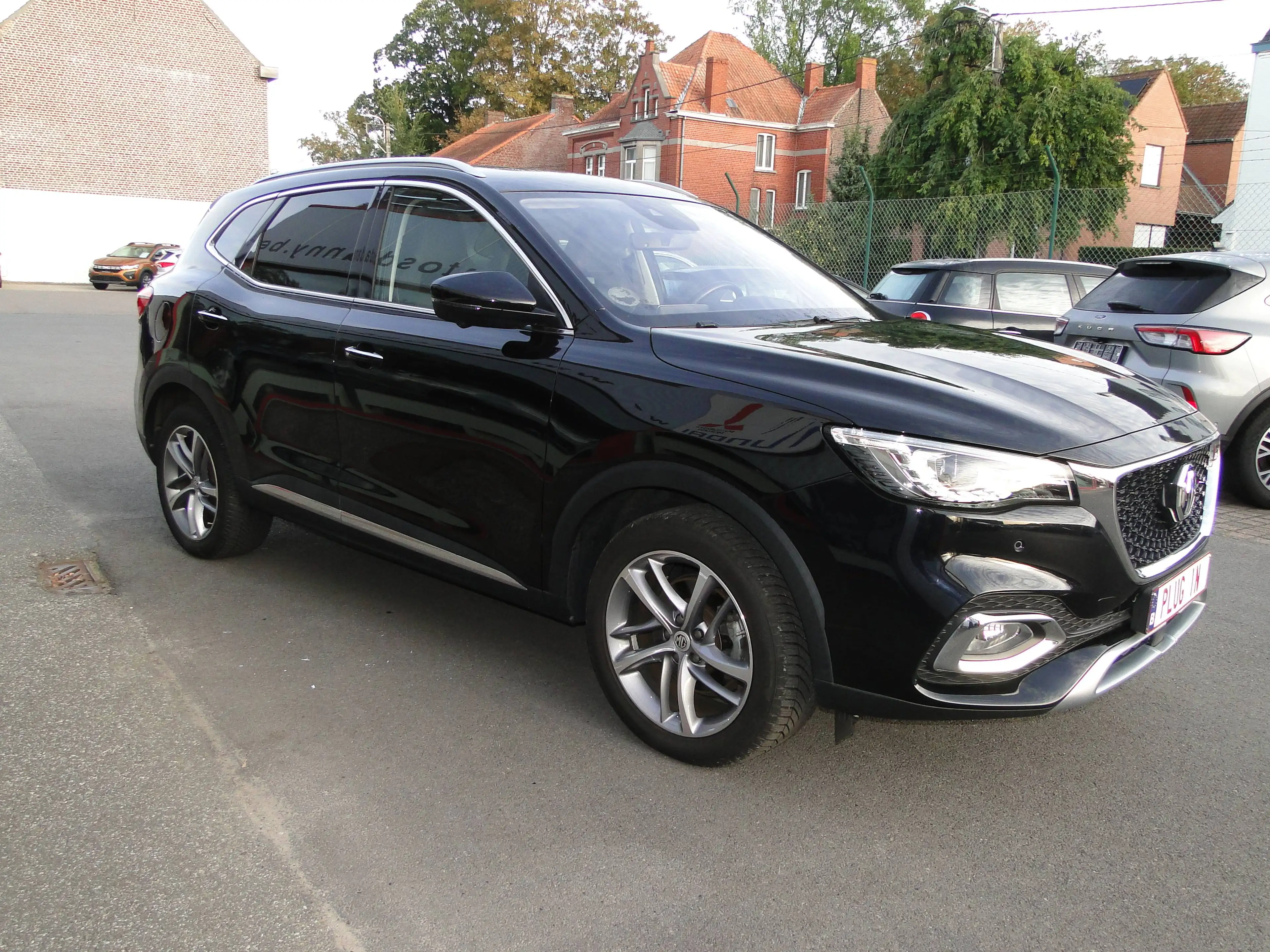 MG EHS EHS PHEV 1.5 Turbo Luxury — photo 4