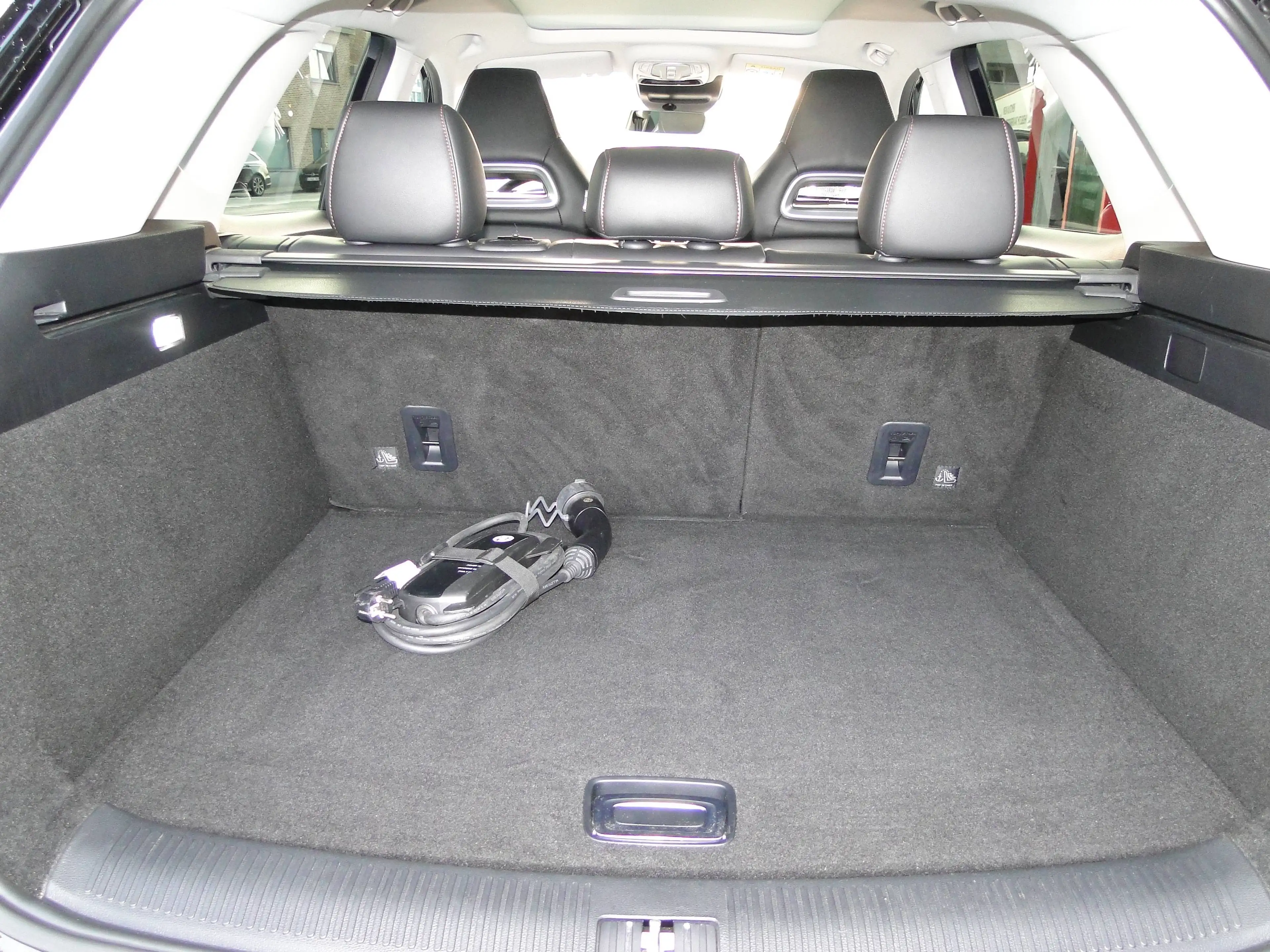 MG EHS EHS PHEV 1.5 Turbo Luxury — photo 7