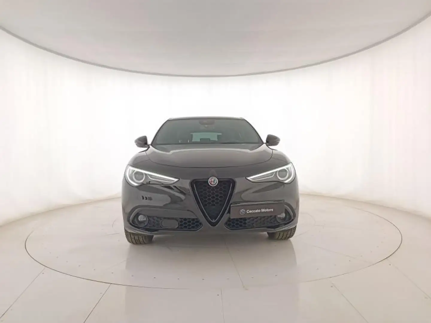 Alfa Romeo Stelvio 2.2 t Veloce Ti Q4 210cv auto Nero - 2