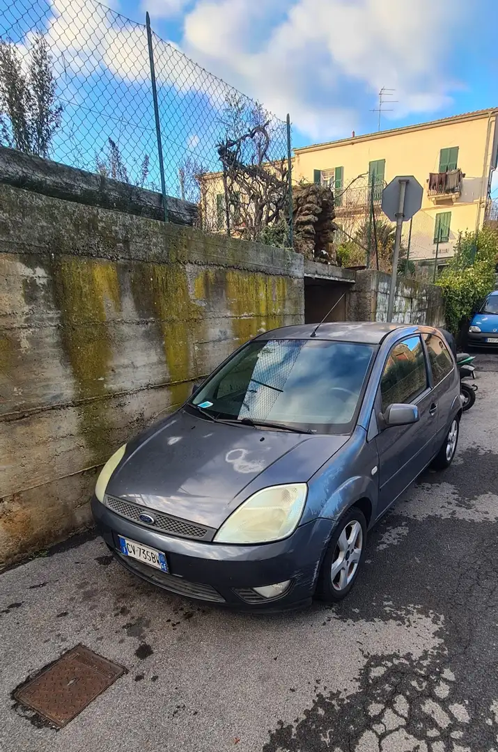 Ford Fiesta 3p 1.4 tdci Tecno Grey - 1