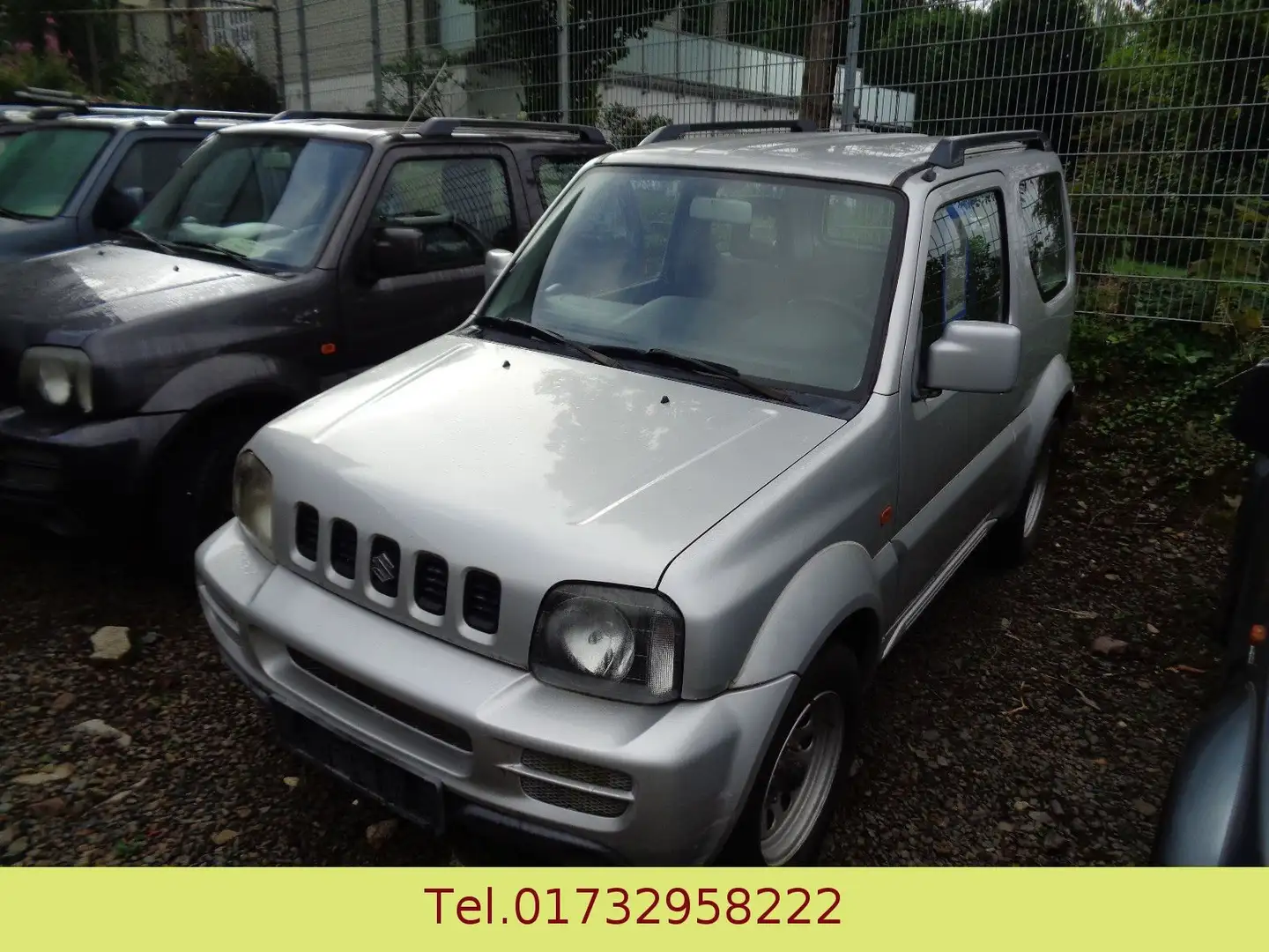 Suzuki Jimny 1.3 4WD Comfort Plateado - 2