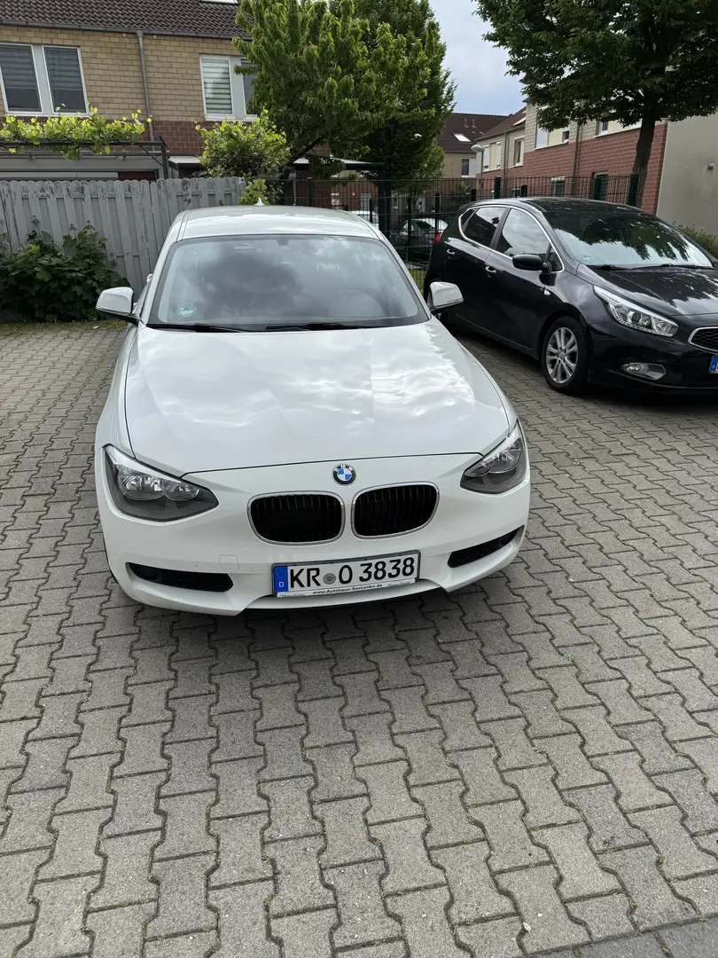 BMW 114 114i - 1