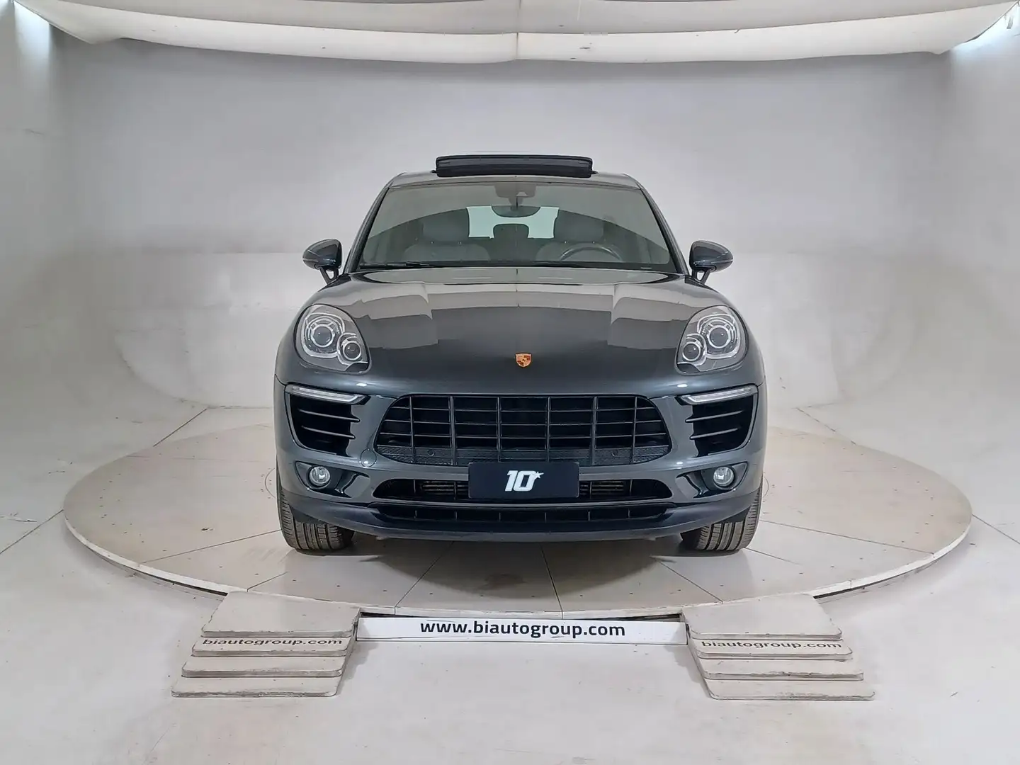 Porsche Macan I 2014 Benzina 2.0 252cv pdk Grau - 2
