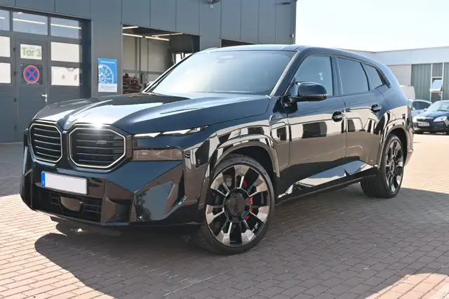 BMW XM *B&W*MASS*LUFT*23"AHK*ACC*NAV*MIETKAUF