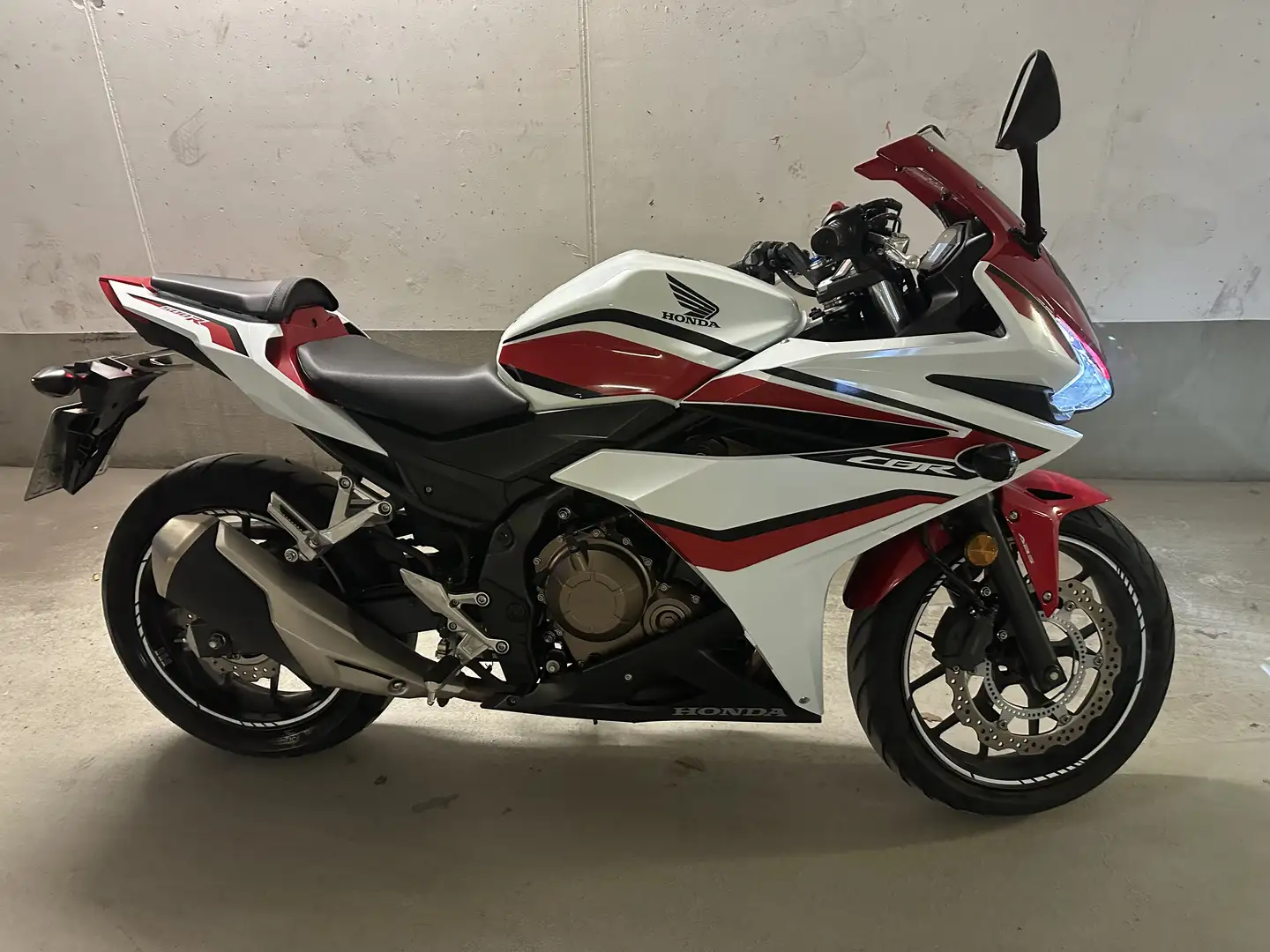 Honda CBR 500 R - 1