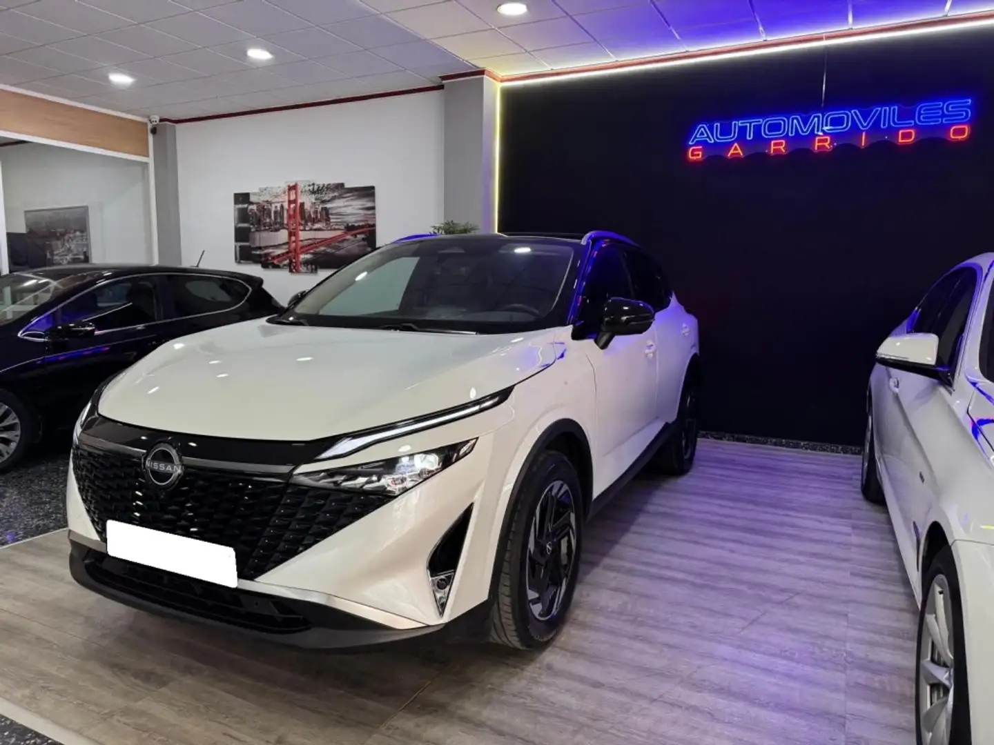 Nissan Qashqai 1.3 DIG-T mHEV 12V N-Connecta 4x4 Aut. 117kW Blanco - 1