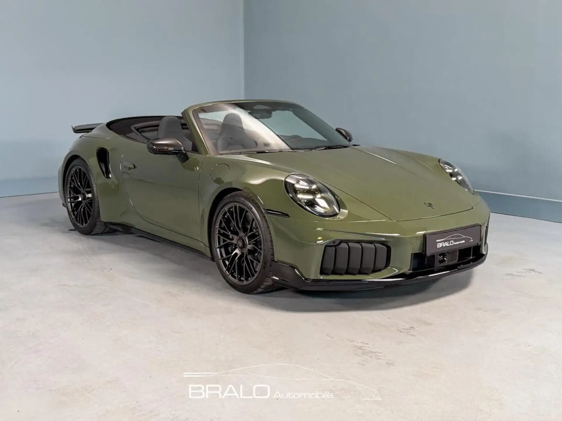 포르쉐 911 Turbo S Cabriolet 2023 초록 사진 2