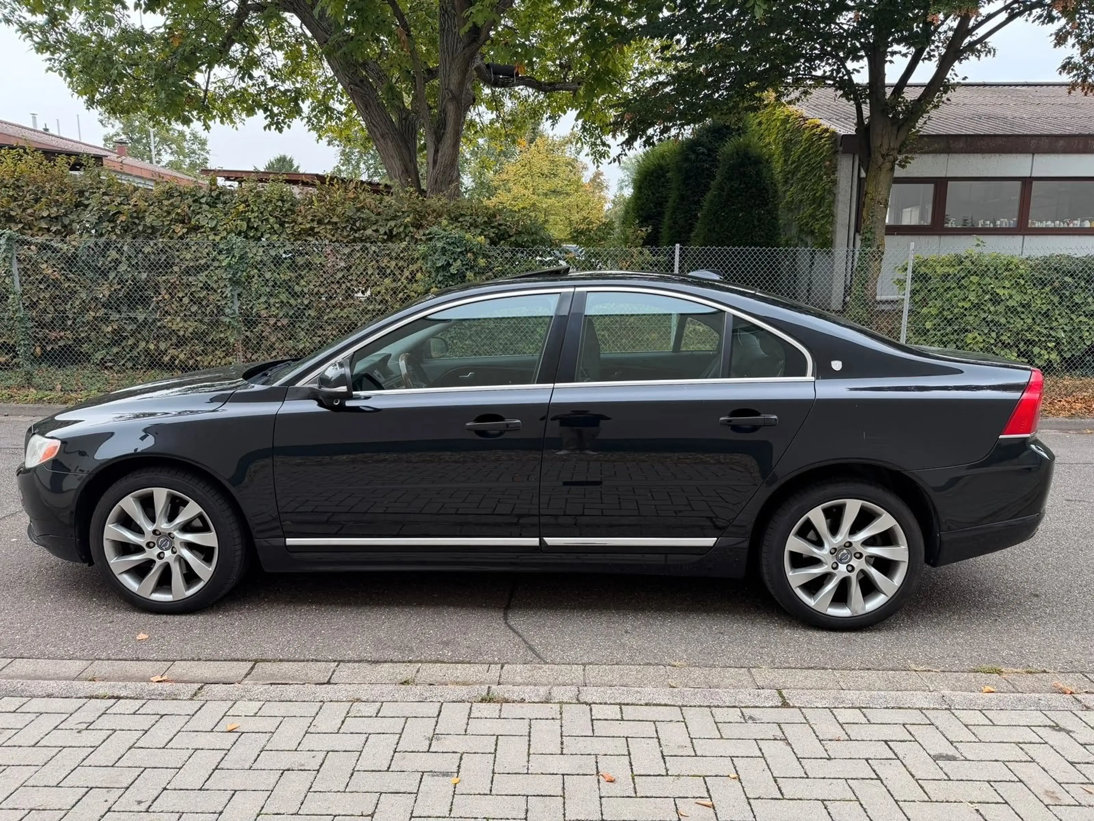 Volvo S80 Lim. D5 AWD Executive Geartronic TOP TÜV NEU — photo 11