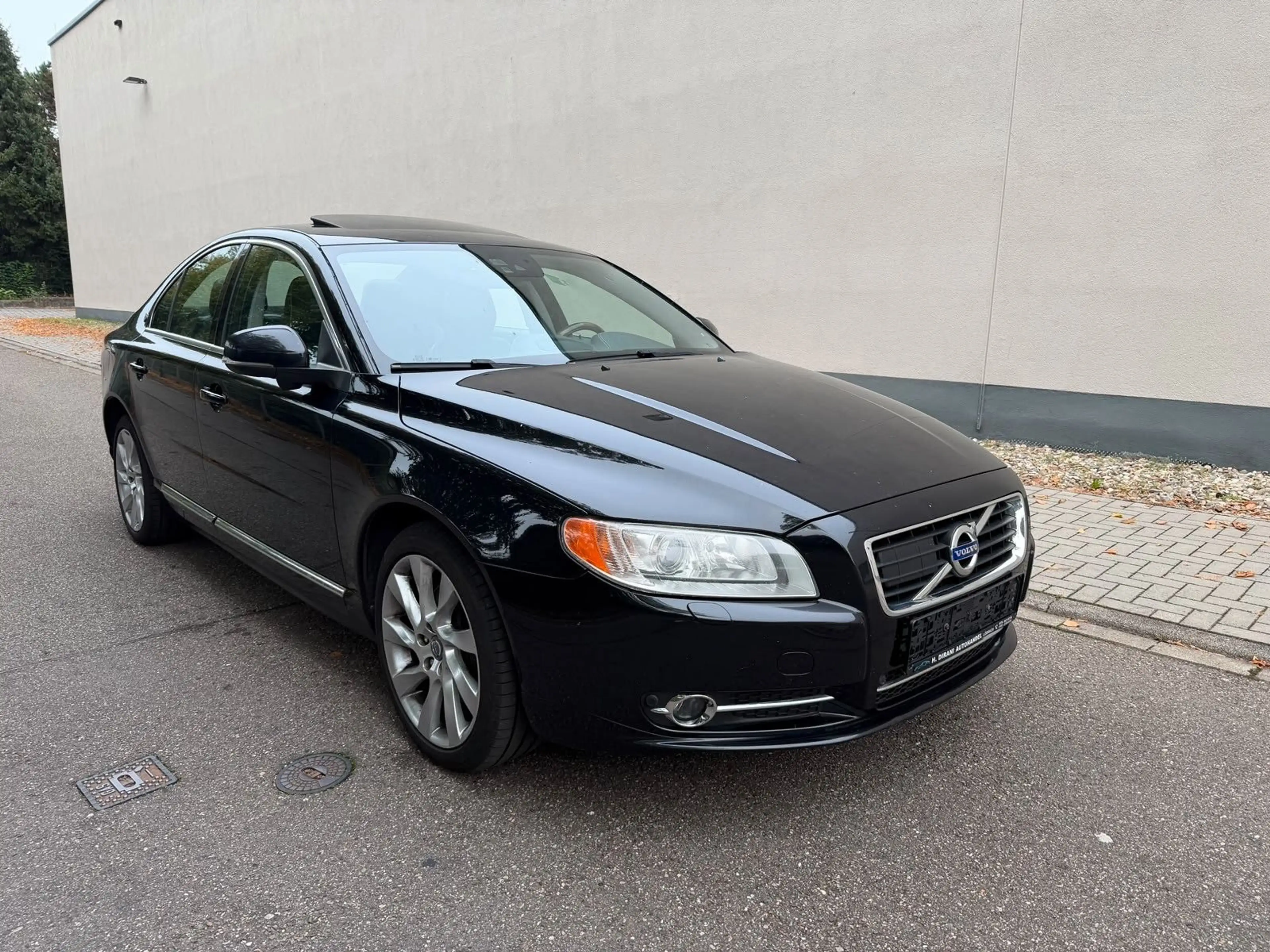 Volvo S80 Lim. D5 AWD Executive Geartronic TOP TÜV NEU — photo 4