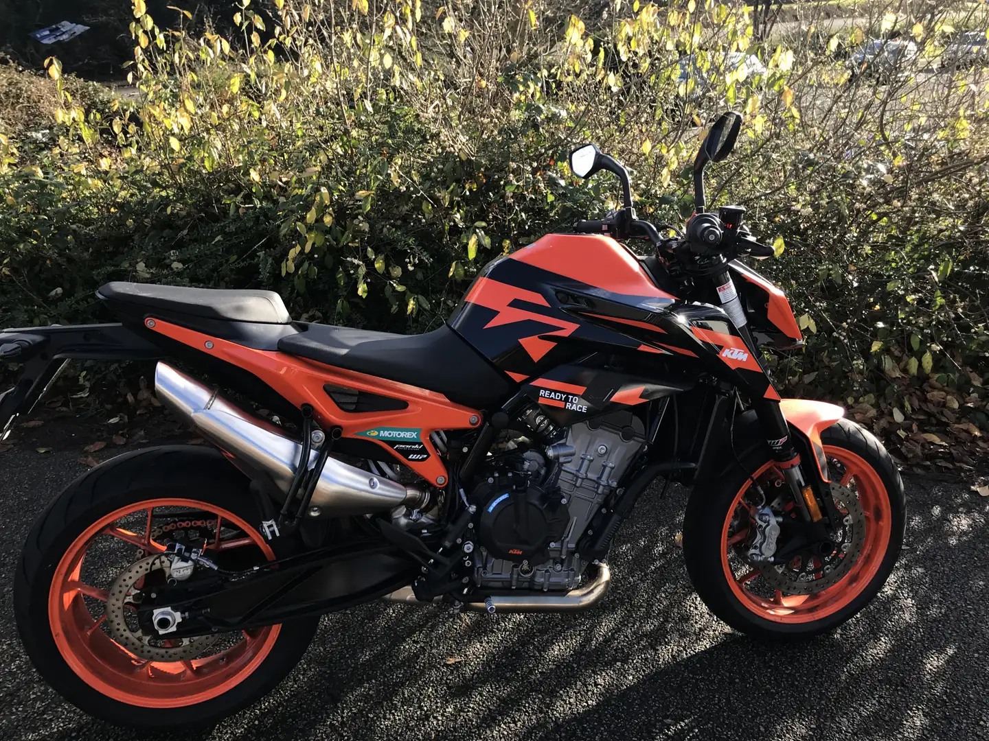 KTM 890 Duke Orange - 2