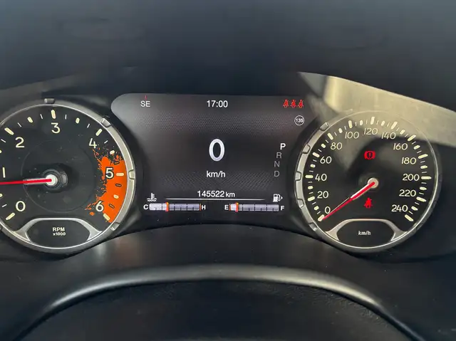 Jeep Renegade view 12
