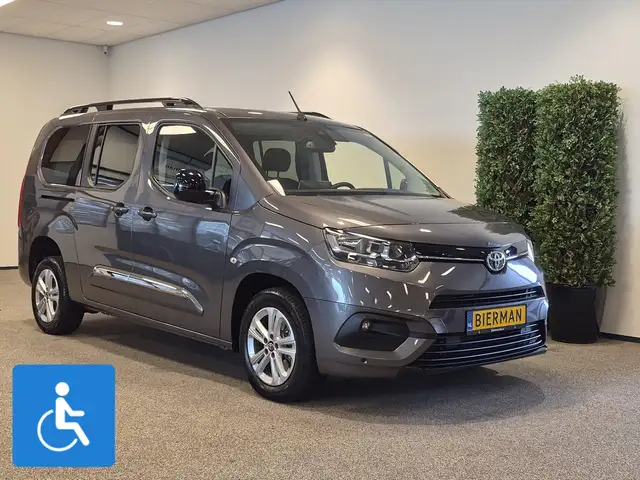 Toyota Proace City Verso L2 Rolstoelauto 5+1