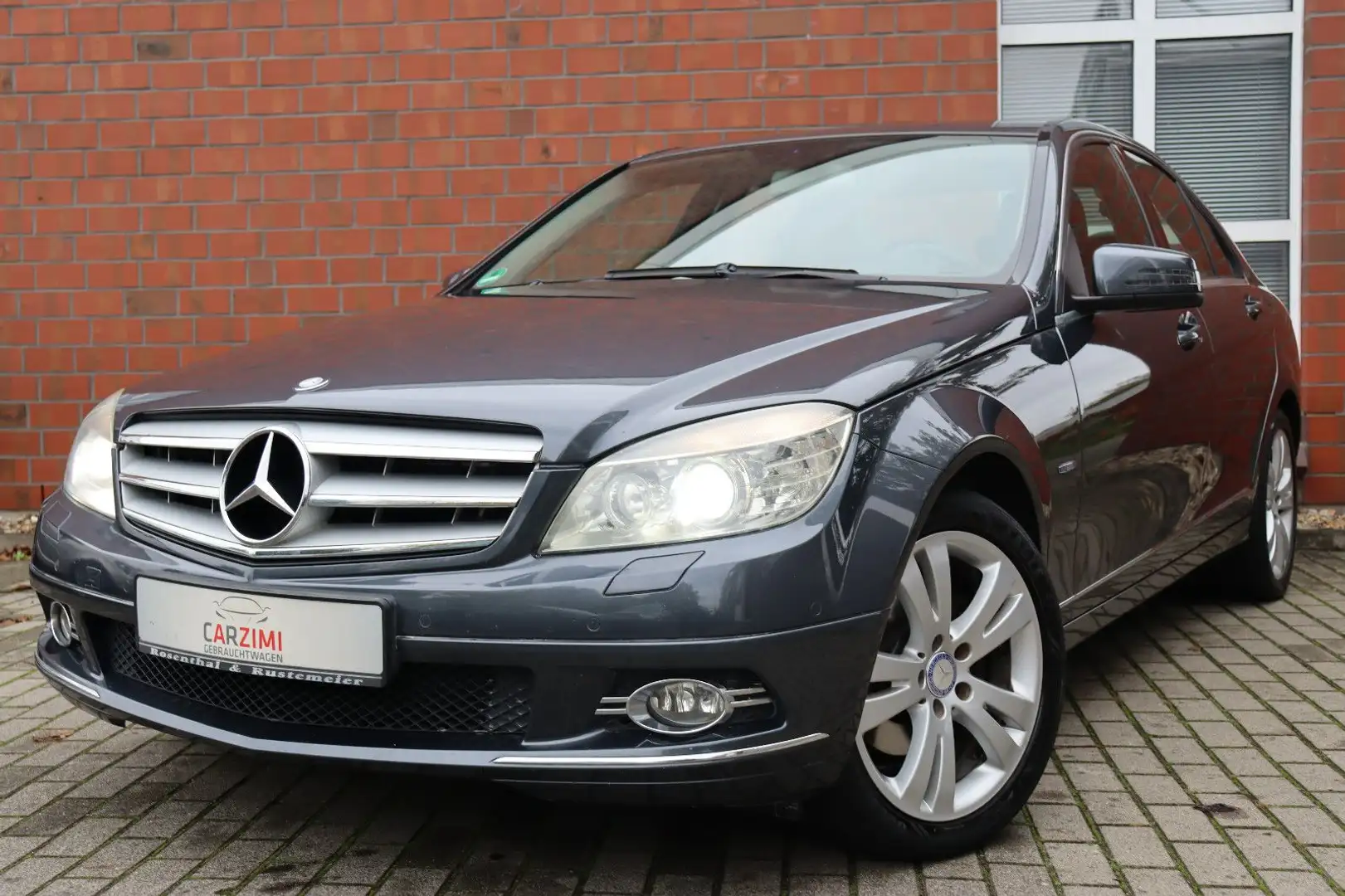 Mercedes-Benz C 180 Lim. Kompressor Leder Bi-Xenon Gris - 1