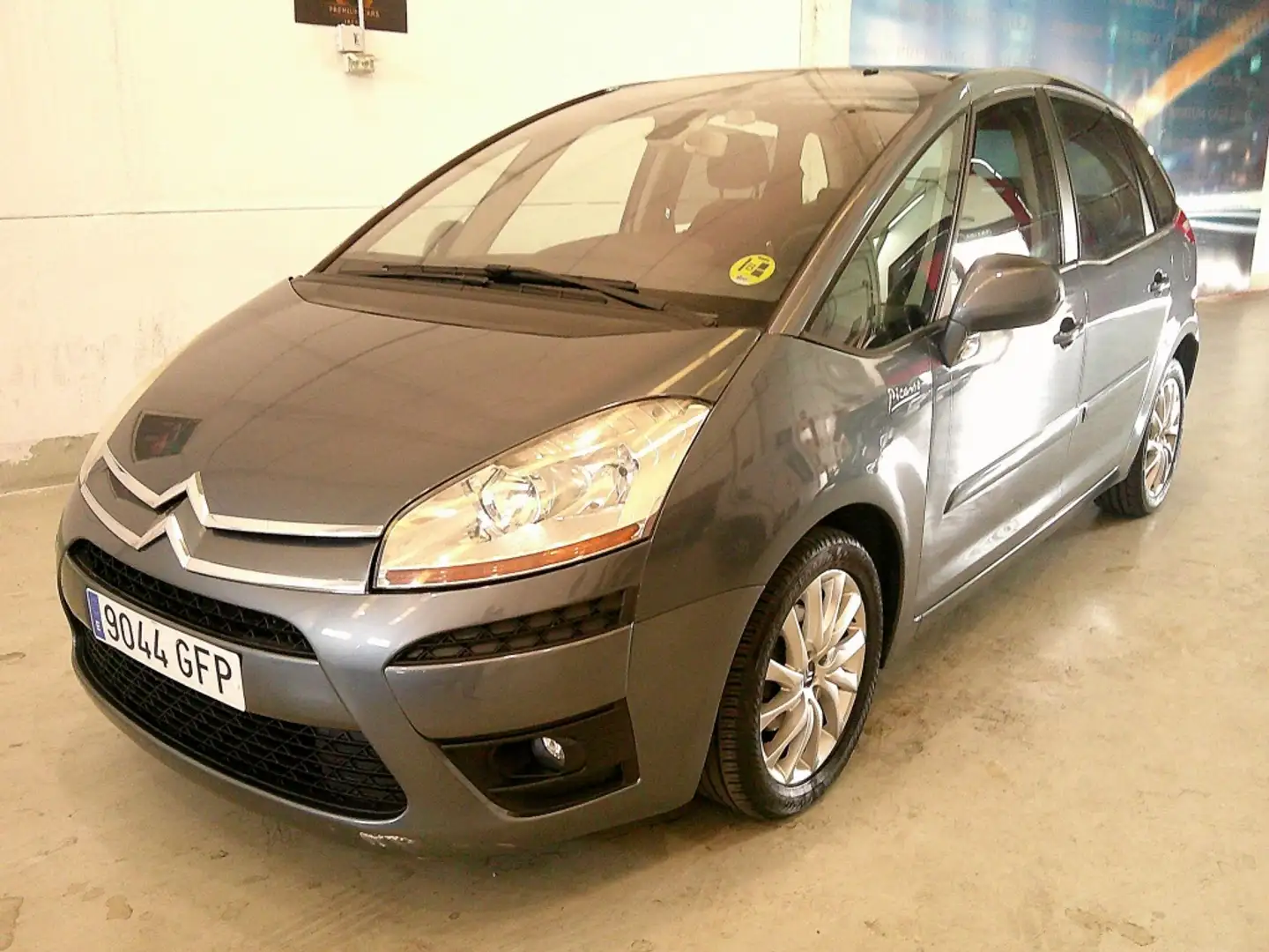 Citroen C4 Picasso 1.6HDI Exclusive+ CMP Grey - 1