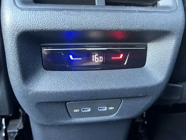 Volkswagen Tiguan view 15