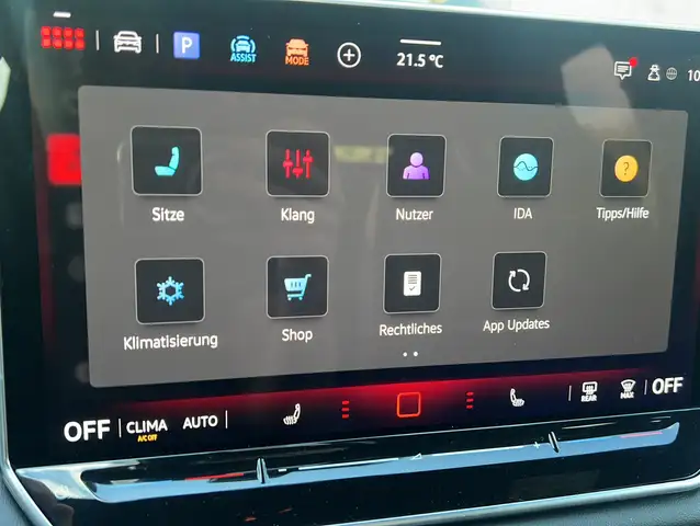 Volkswagen Tiguan view 12