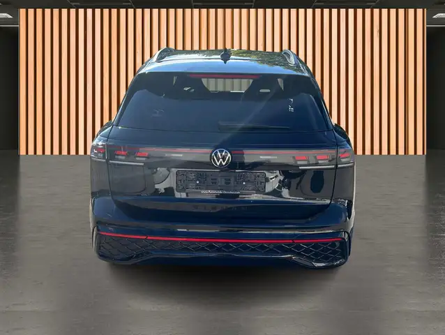 Volkswagen Tiguan view 24
