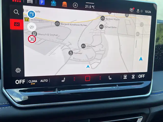 Volkswagen Tiguan view 13