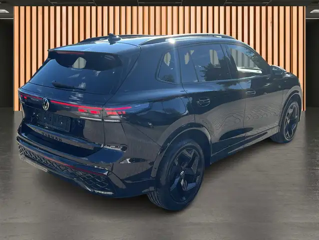 Volkswagen Tiguan view 23