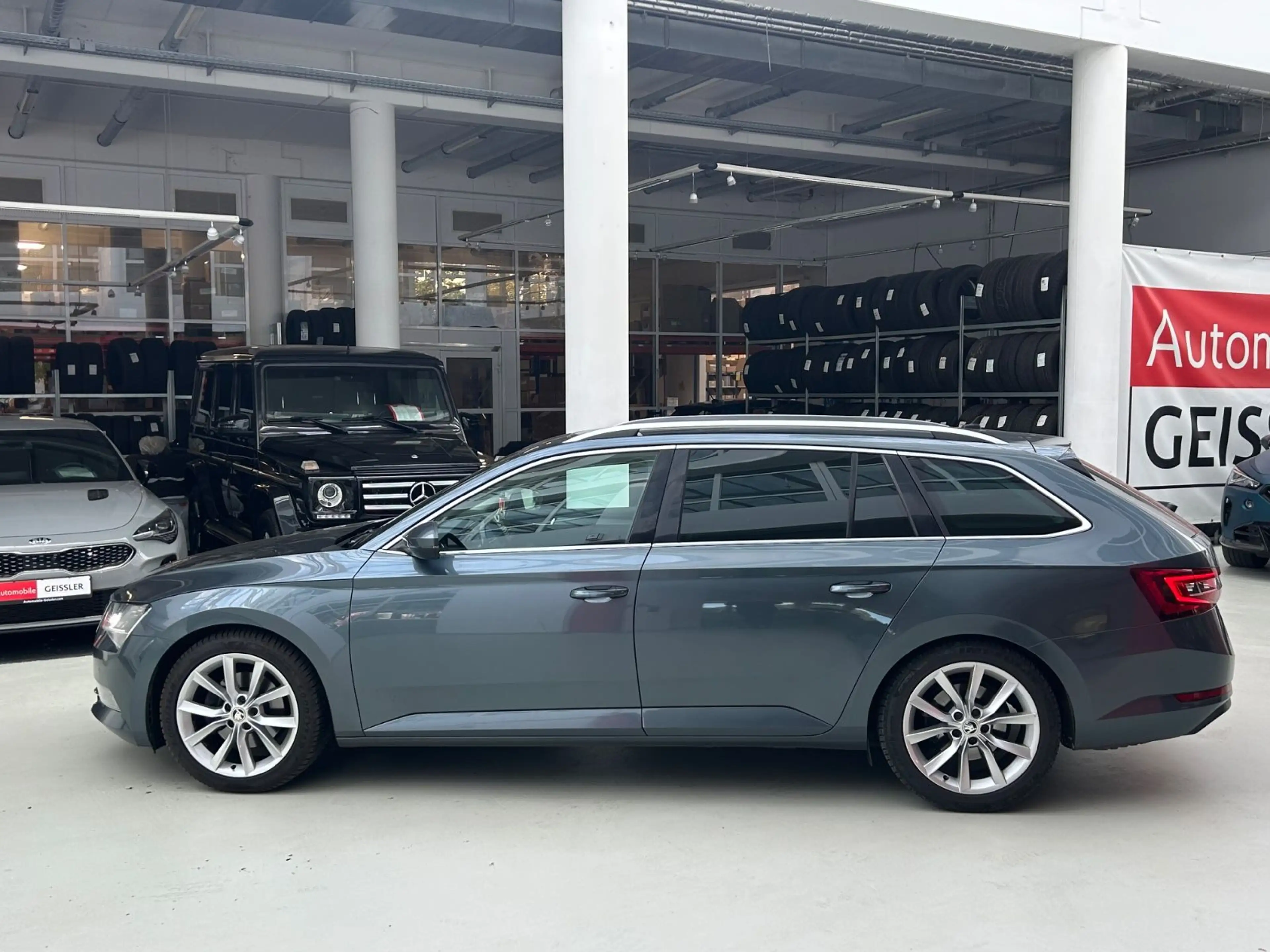 Skoda Superb Combi Style — photo 2