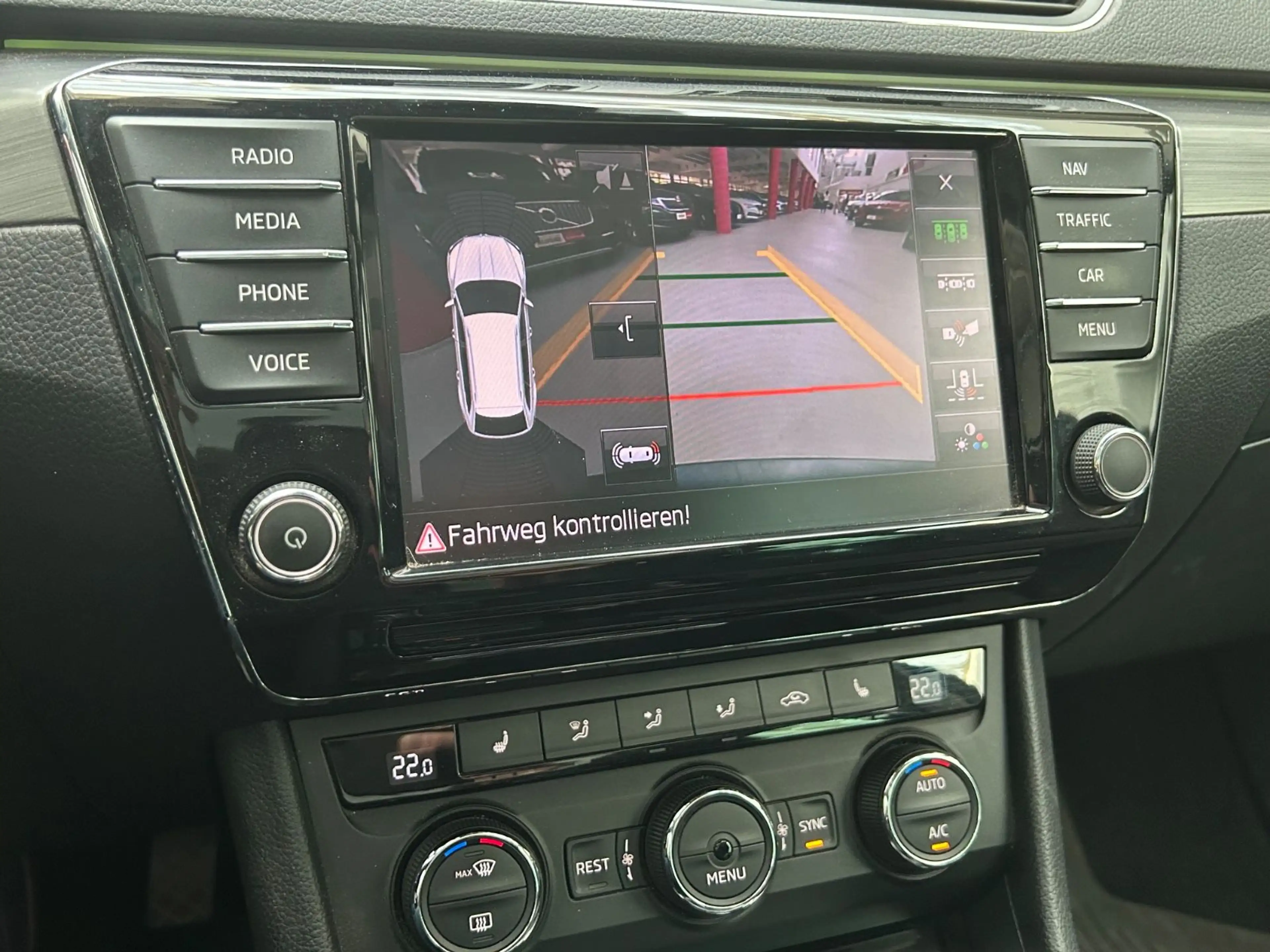 Skoda Superb Combi Style — photo 12