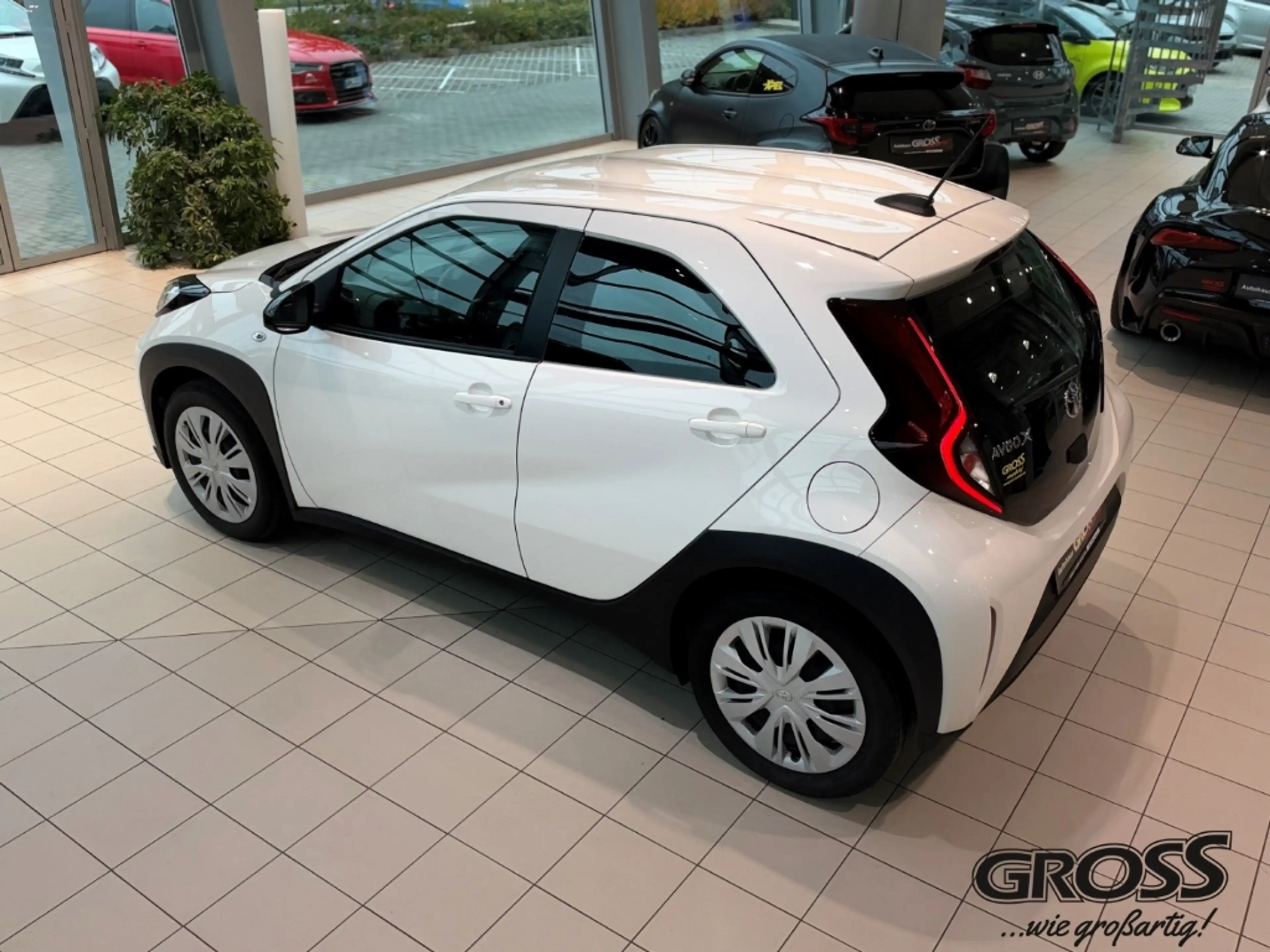 Toyota Aygo X Business Edition Apple CarPlay Android Auto Musiks — photo 7
