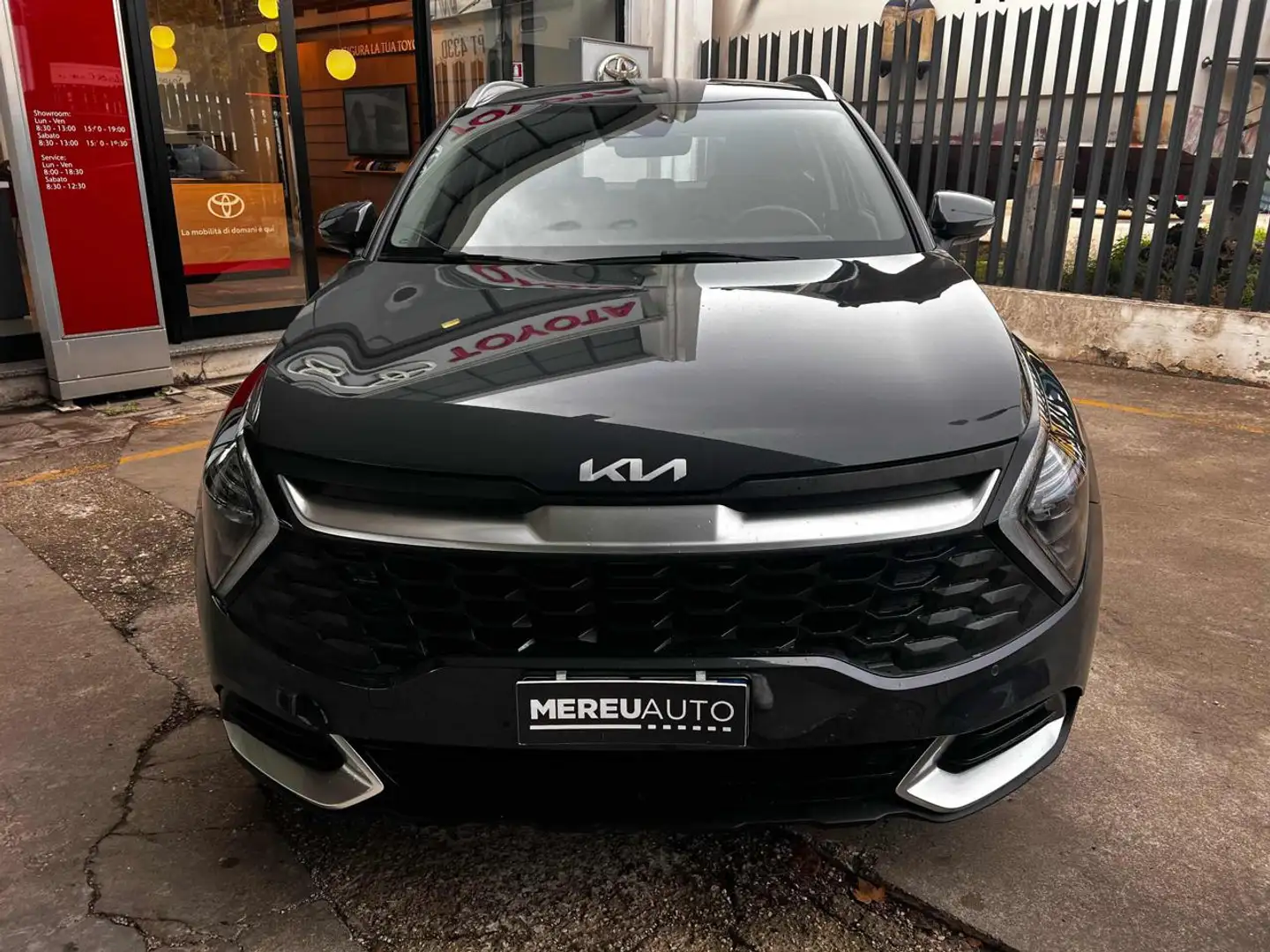 Kia Sportage 1.6 TGDI MHEV 150 CV 2WD Business IMT Grau - 2