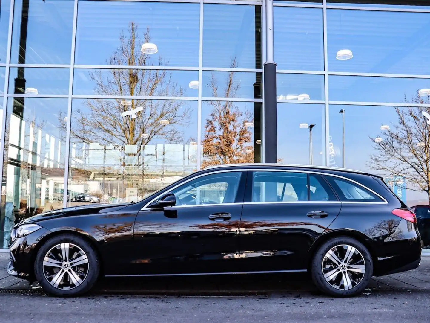 Mercedes-Benz C 200 T d Avantgarde-Advanced/Fahrassistenz/LED Schwarz - 2