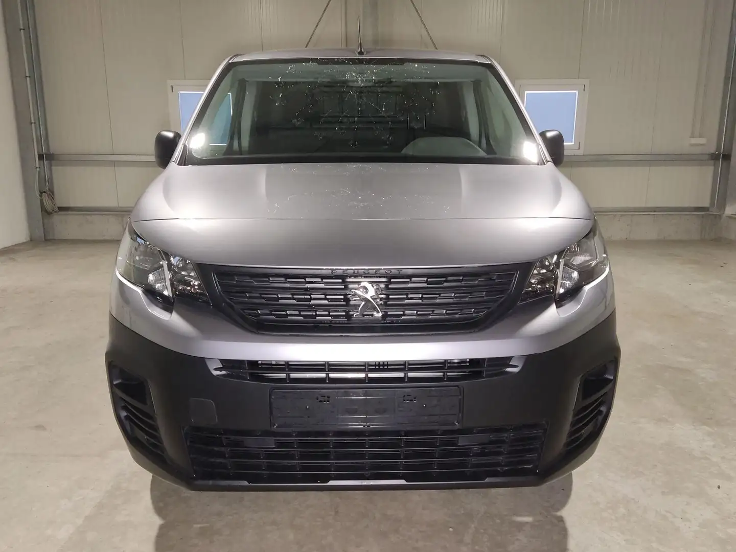 Peugeot Partner Dangel 4x4 L1 2.0t 1.5 BlueHDi - 130 PS 3JahreG... Gris - 2
