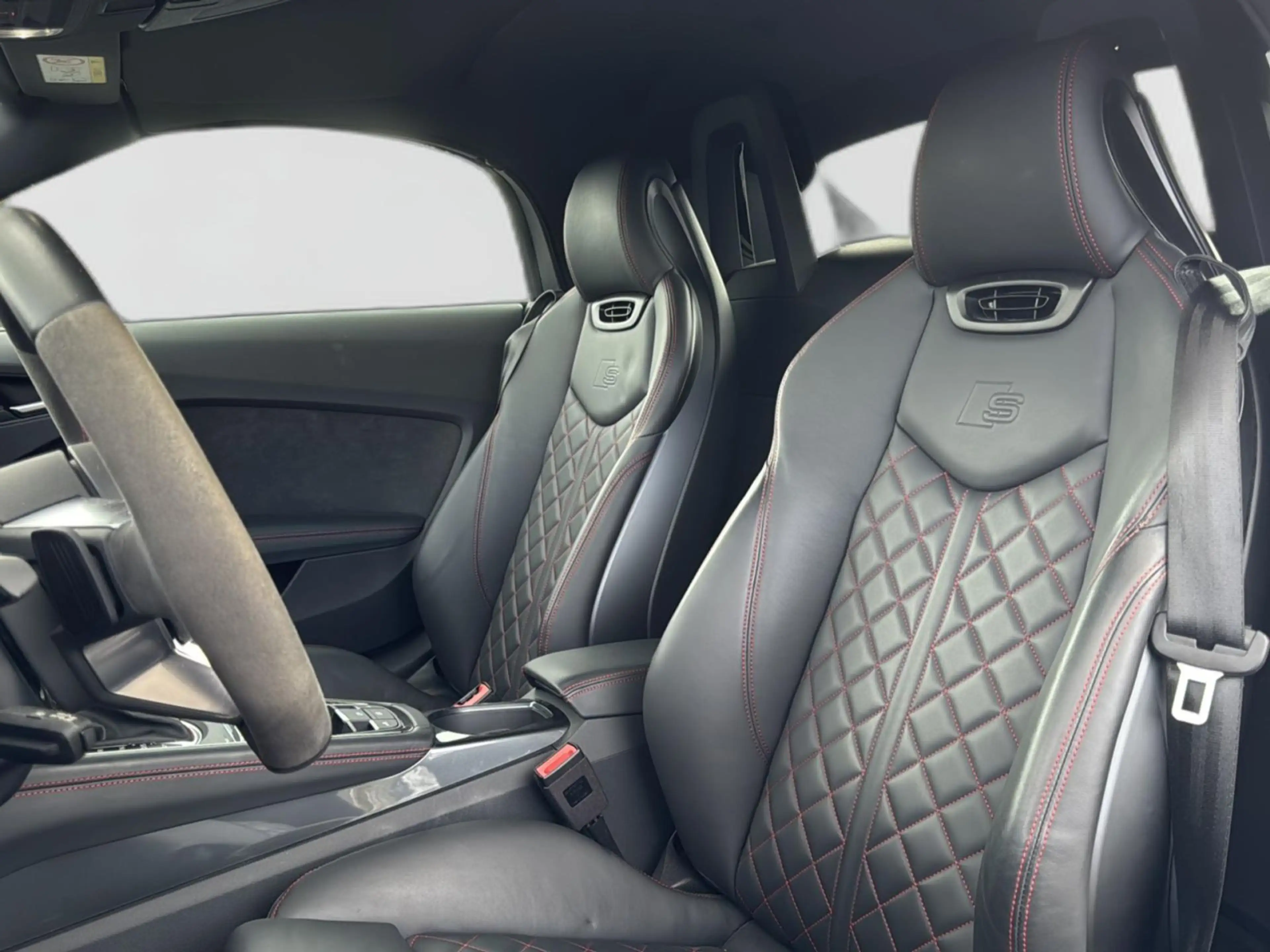 Audi TTS 2.0 TFSI quattro S-tronic Competiti — photo 15