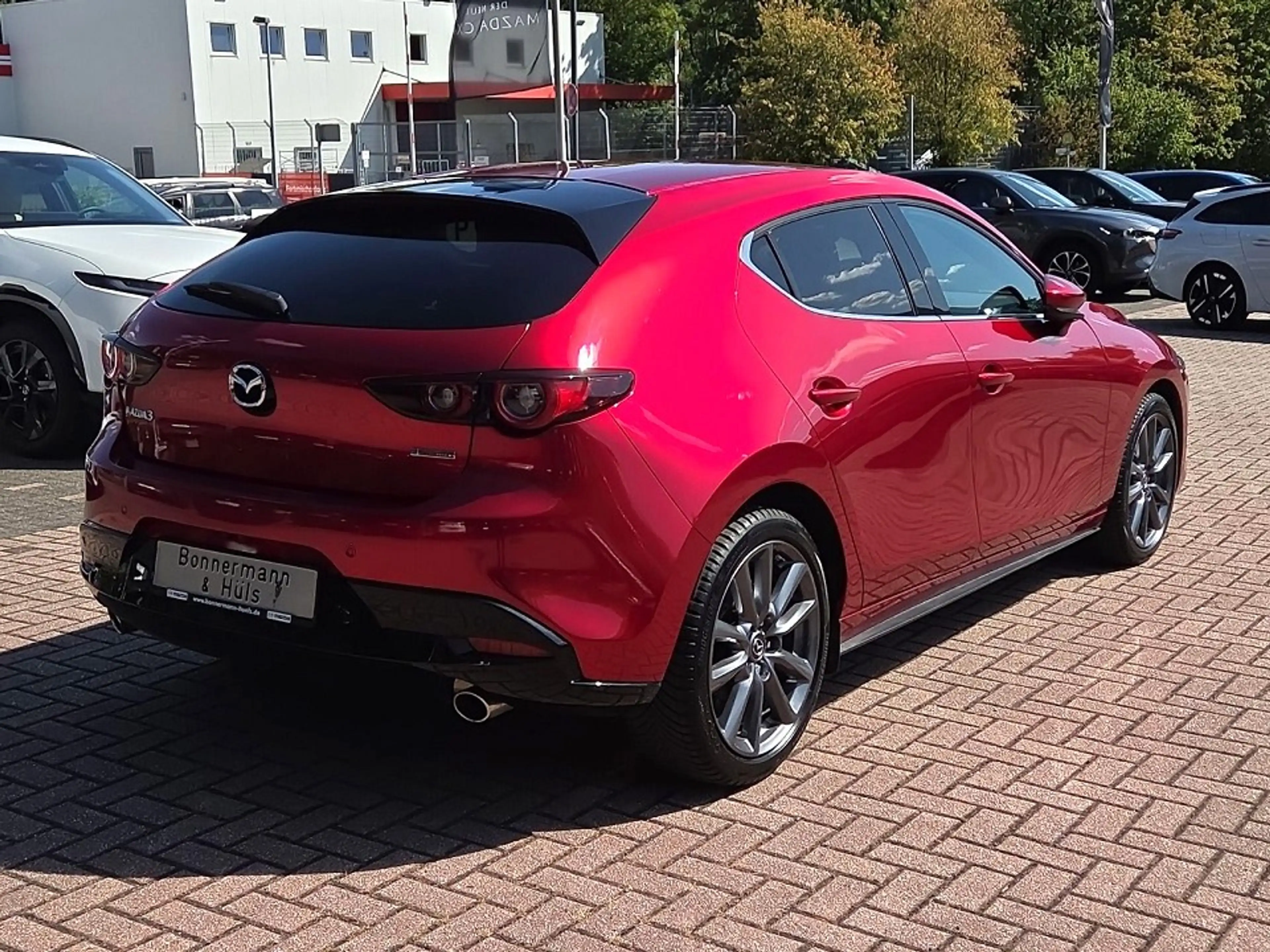Mazda 3 2.5 M Hybrid Takumi *Leder*PDC*360°*Bose*Navi* — photo 3