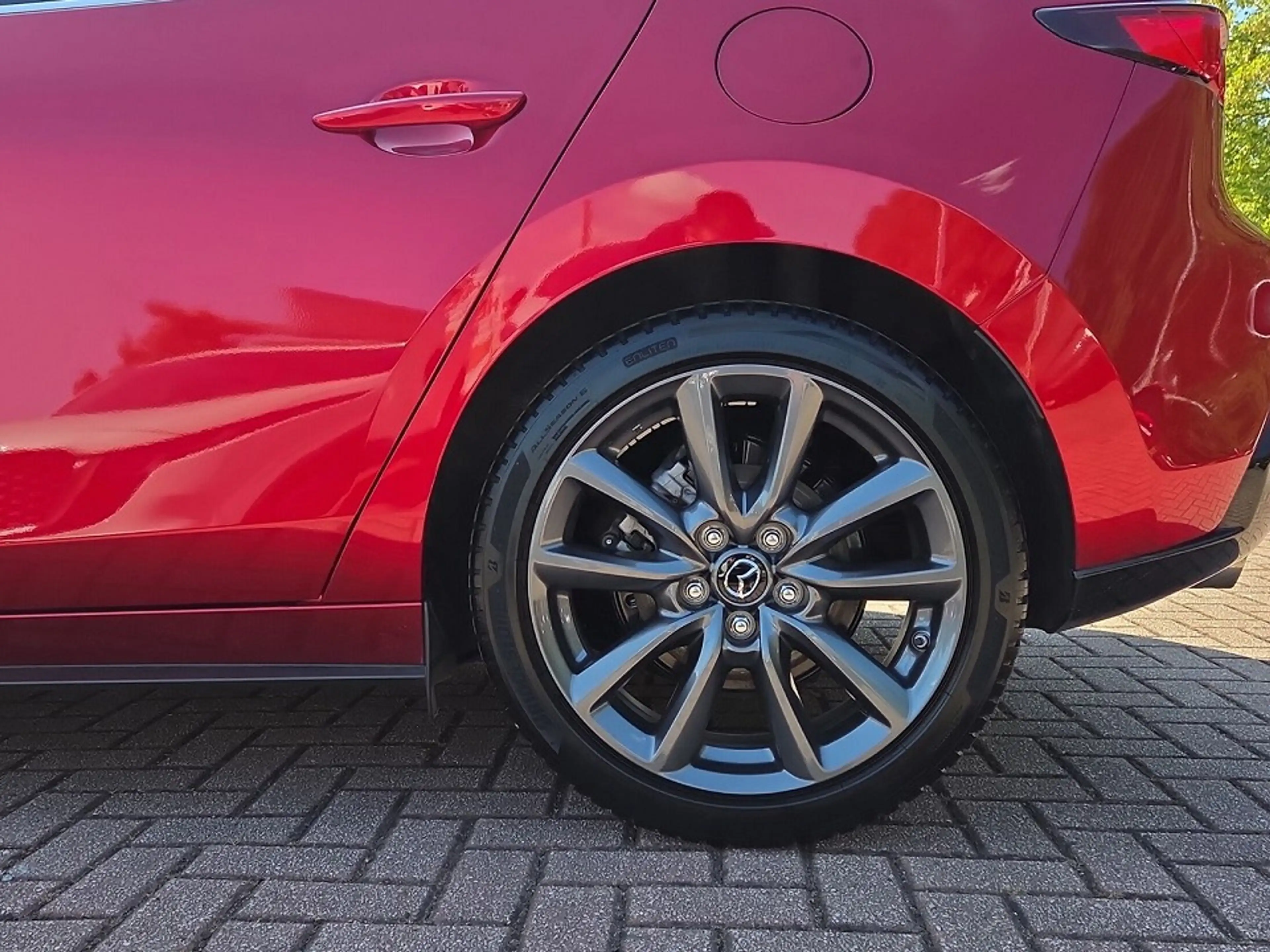 Mazda 3 2.5 M Hybrid Takumi *Leder*PDC*360°*Bose*Navi* — photo 6