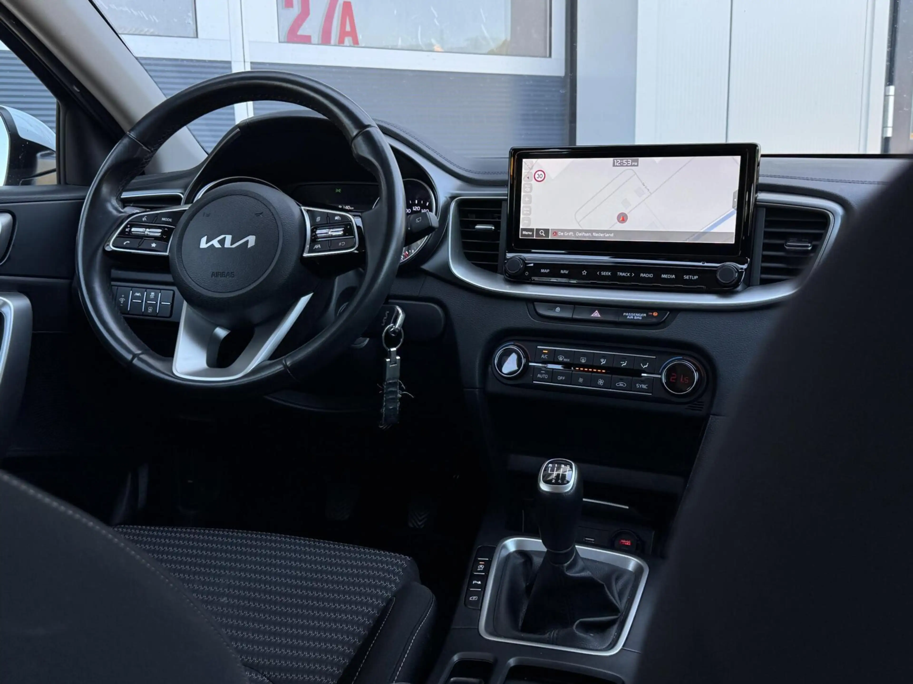 Kia Ceed SW / cee'd SW Sportswagon 1.0 T-GDi DynamicLine | Camera | CarPl — photo 3