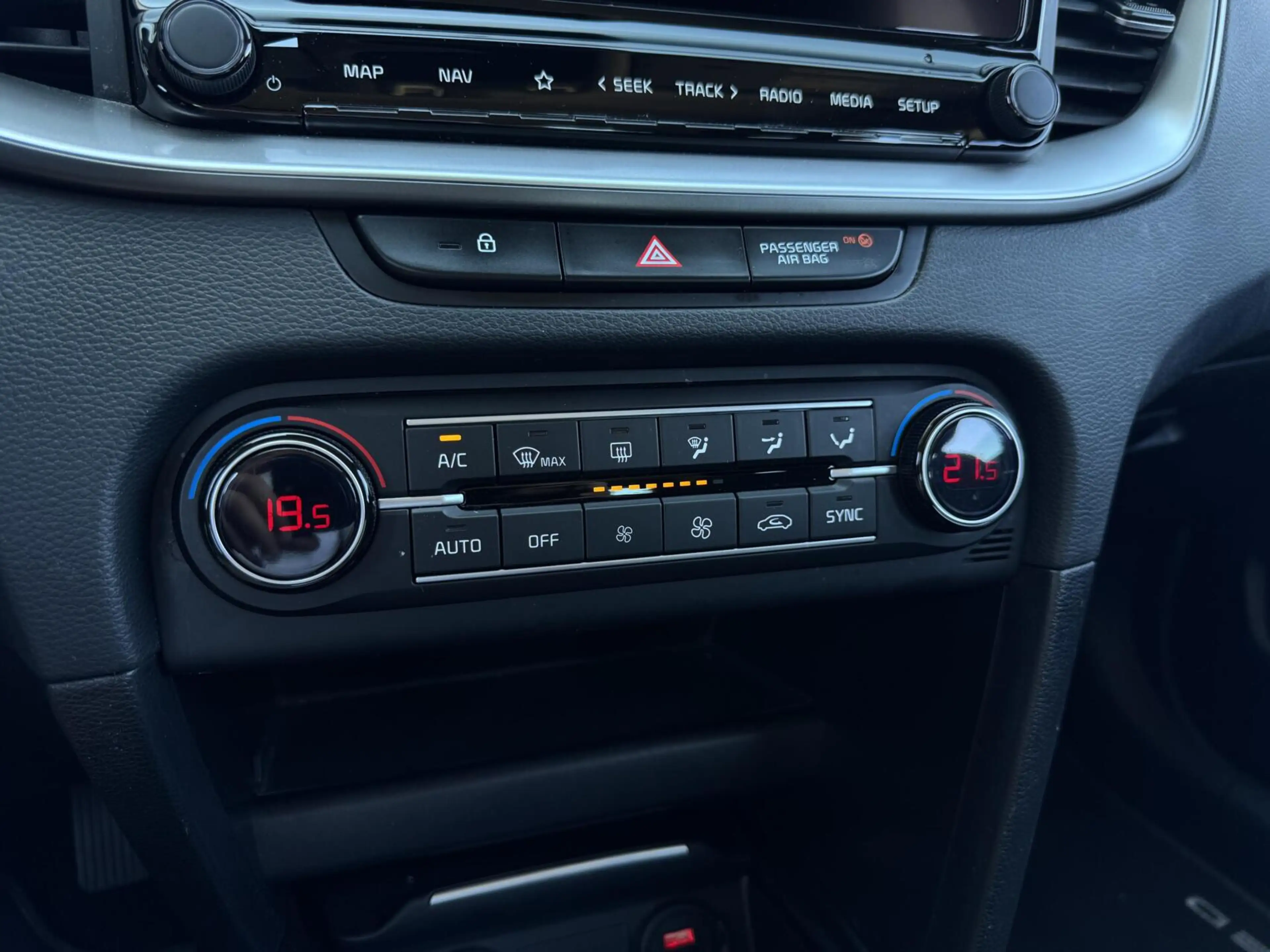 Kia Ceed SW / cee'd SW Sportswagon 1.0 T-GDi DynamicLine | Camera | CarPl — photo 16